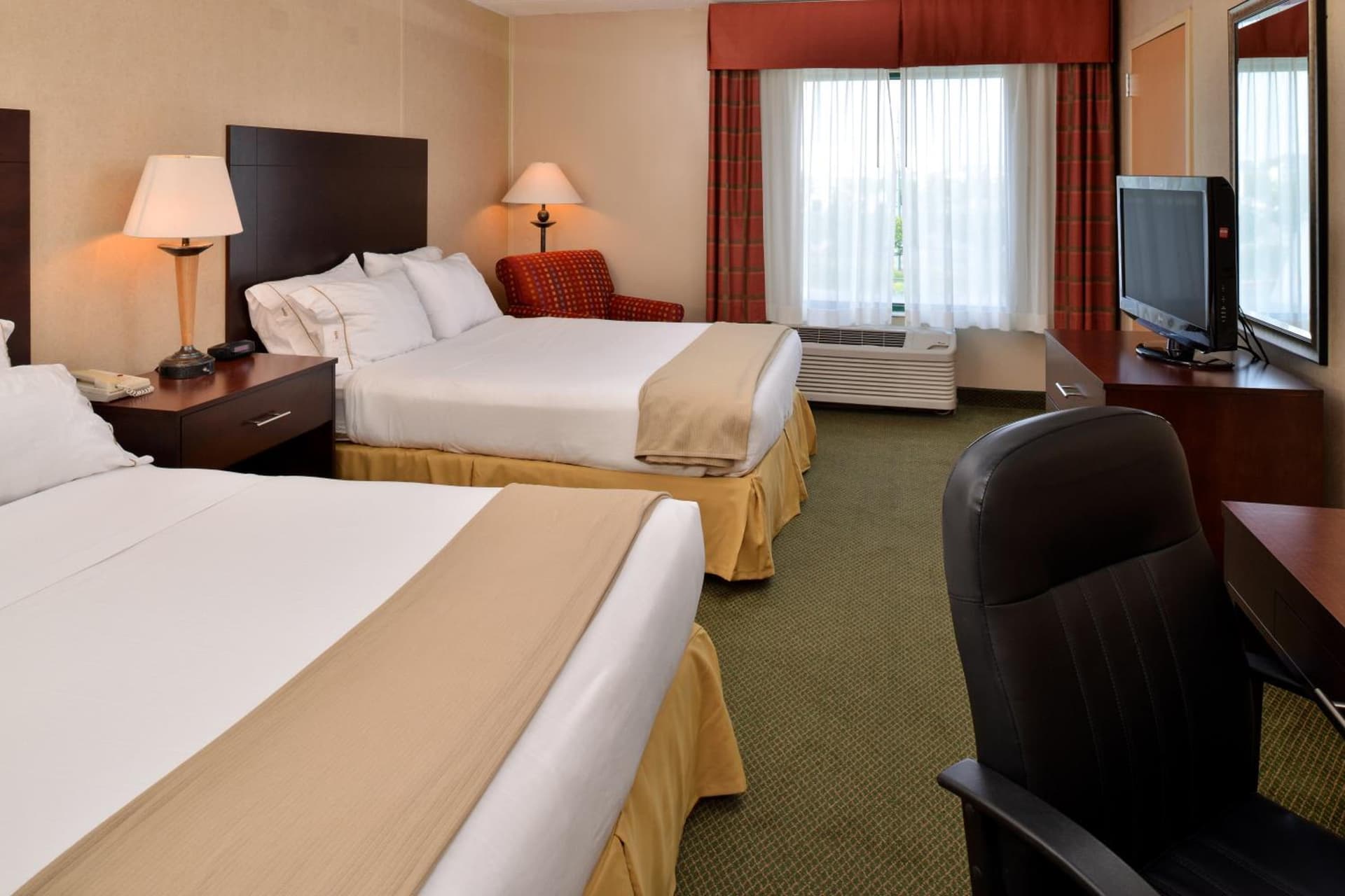 Holiday Inn Express & Suites - Ocean City by IHG gallery photo in Ocean City, MD — image 20