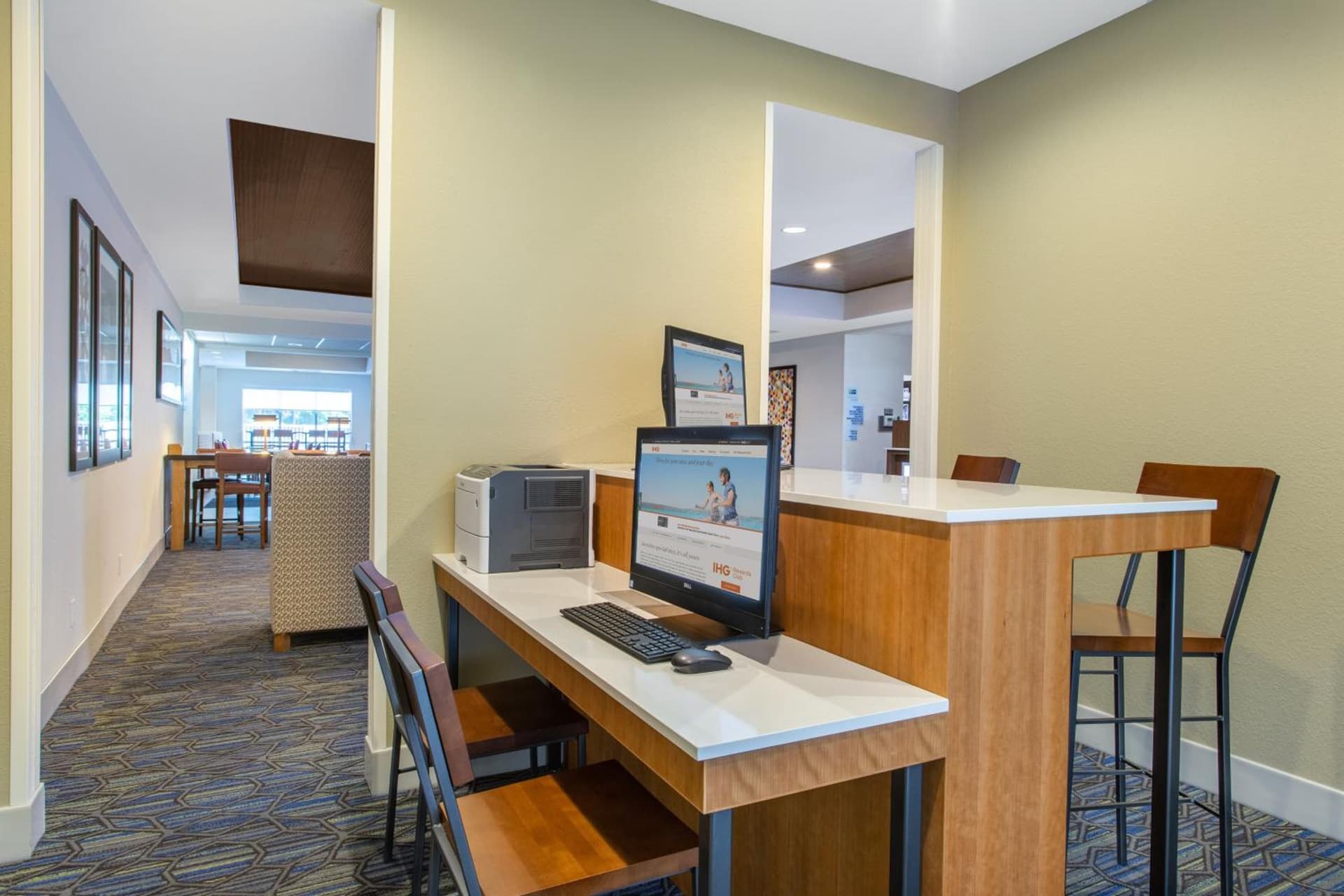 Holiday Inn Express and Suites Silver Springs - Ocala by IHG gallery photo in Silver Springs, FL — image 23