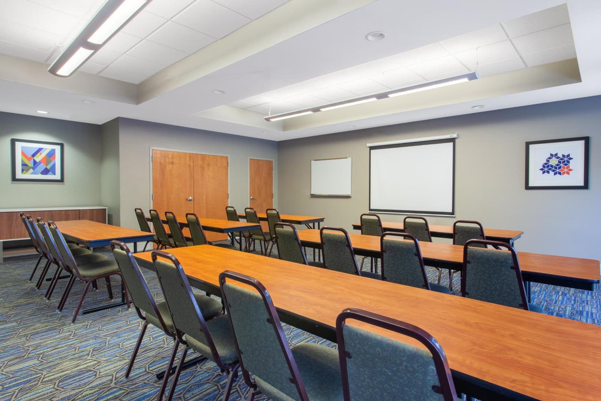 Holiday Inn Express and Suites Silver Springs - Ocala by IHG gallery photo in Silver Springs, FL — image 7