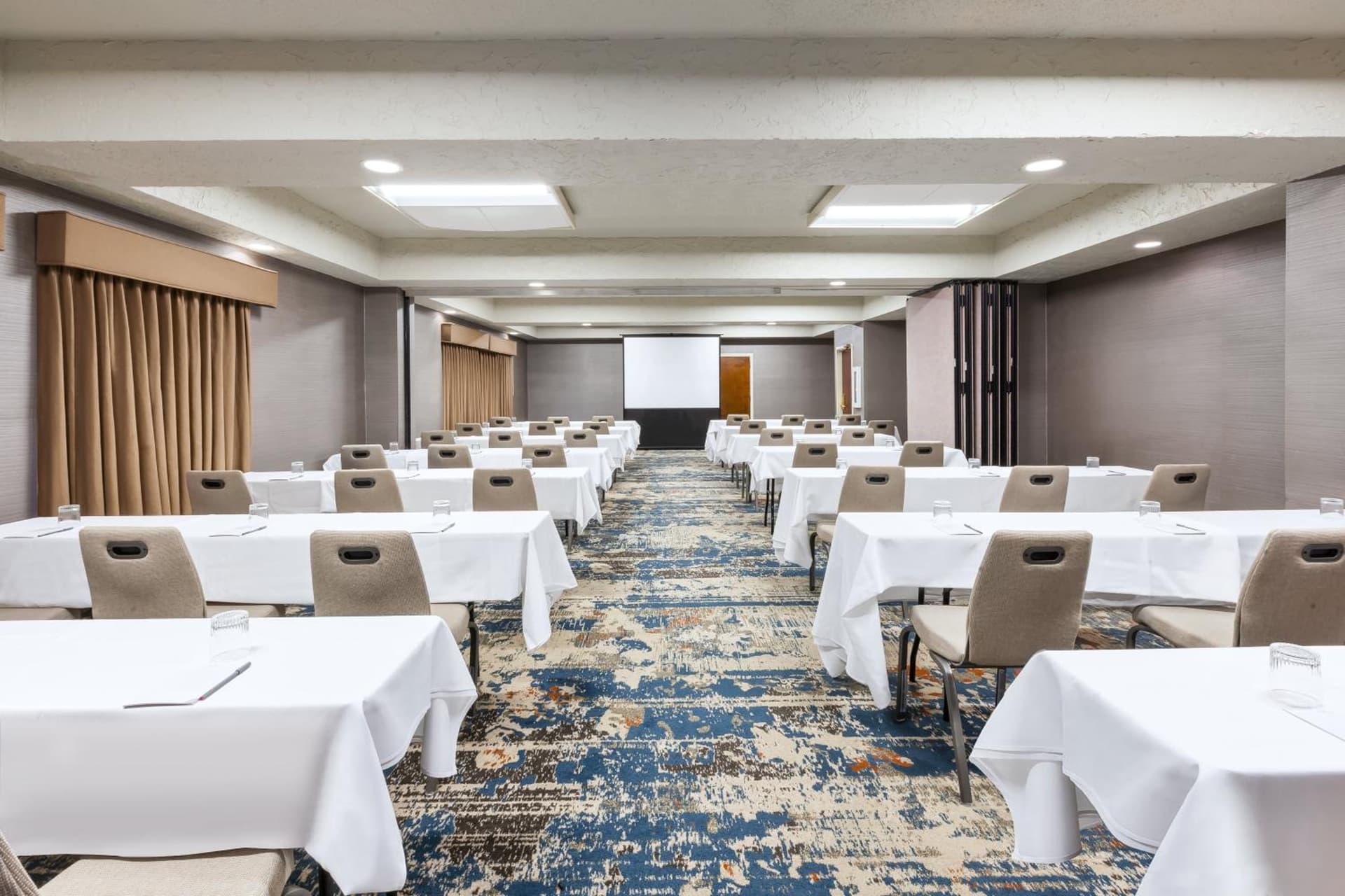 Crowne Plaza Columbus North - Worthington by IHG gallery photo in Columbus, OH — image 5