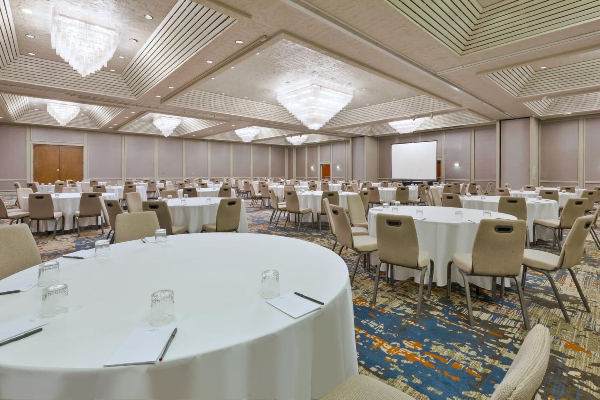 Crowne Plaza Columbus North - Worthington by IHG gallery photo in Columbus, OH — image 28