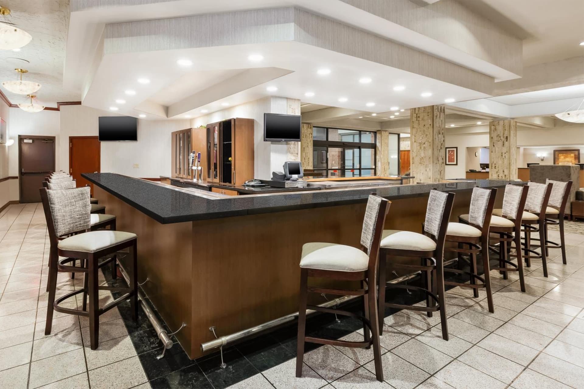 Crowne Plaza Columbus North - Worthington by IHG gallery photo in Columbus, OH — image 39