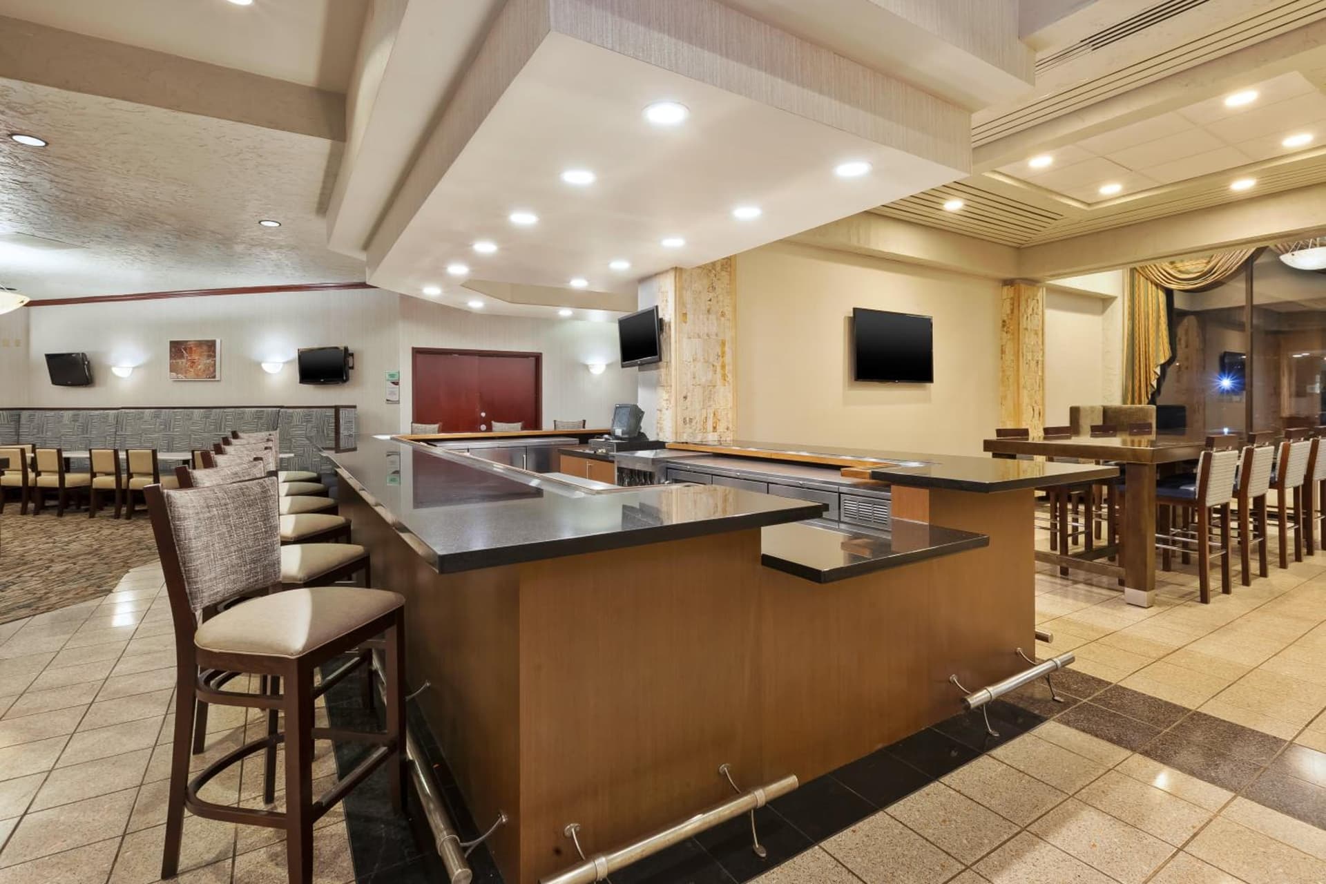 Crowne Plaza Columbus North - Worthington by IHG gallery photo in Columbus, OH — image 31