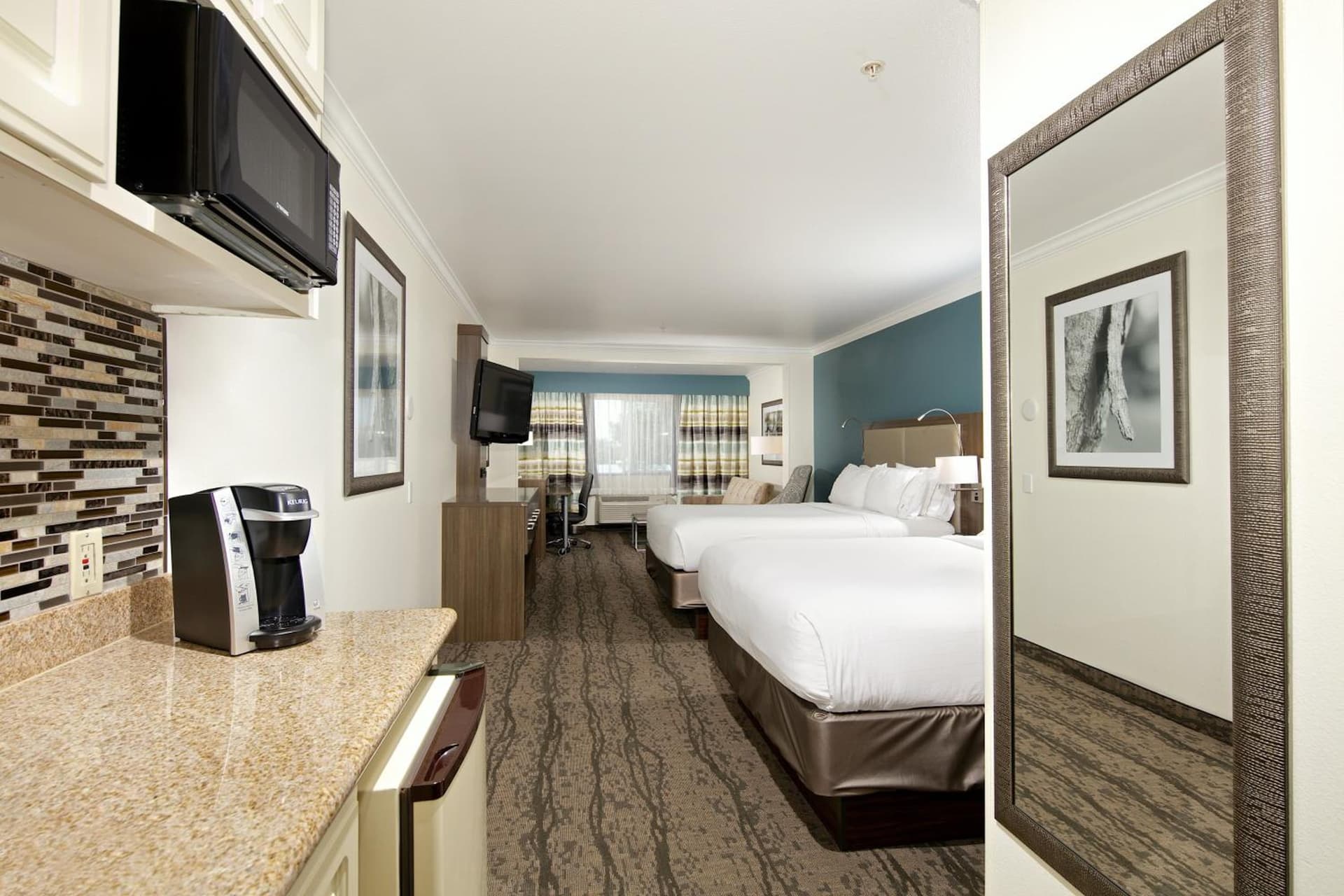 Holiday Inn Express Hotel & Suites - Paso Robles by IHG gallery photo in Paso Robles, CA — image 20