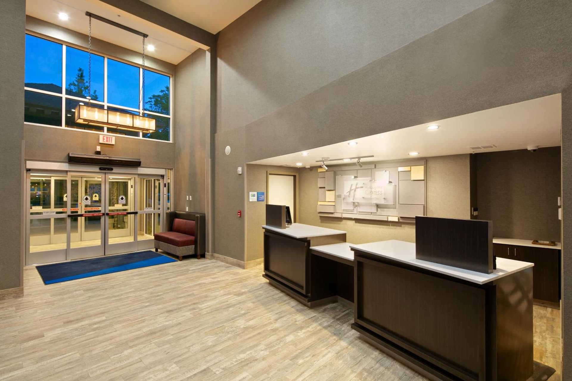 Holiday Inn Express Hotel & Suites - Paso Robles by IHG gallery photo in Paso Robles, CA — image 7