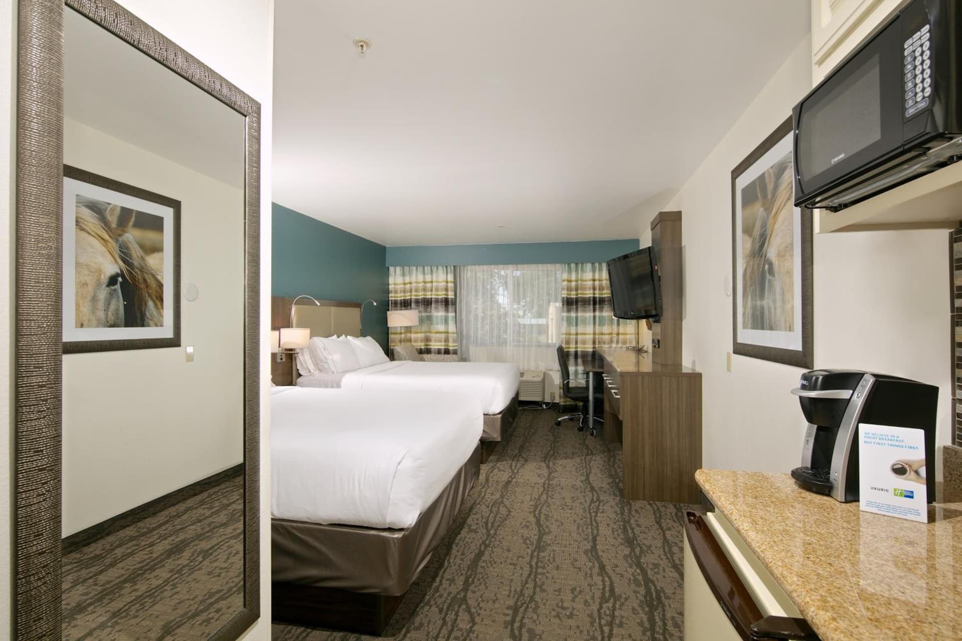 Holiday Inn Express Hotel & Suites - Paso Robles by IHG gallery photo in Paso Robles, CA — image 8