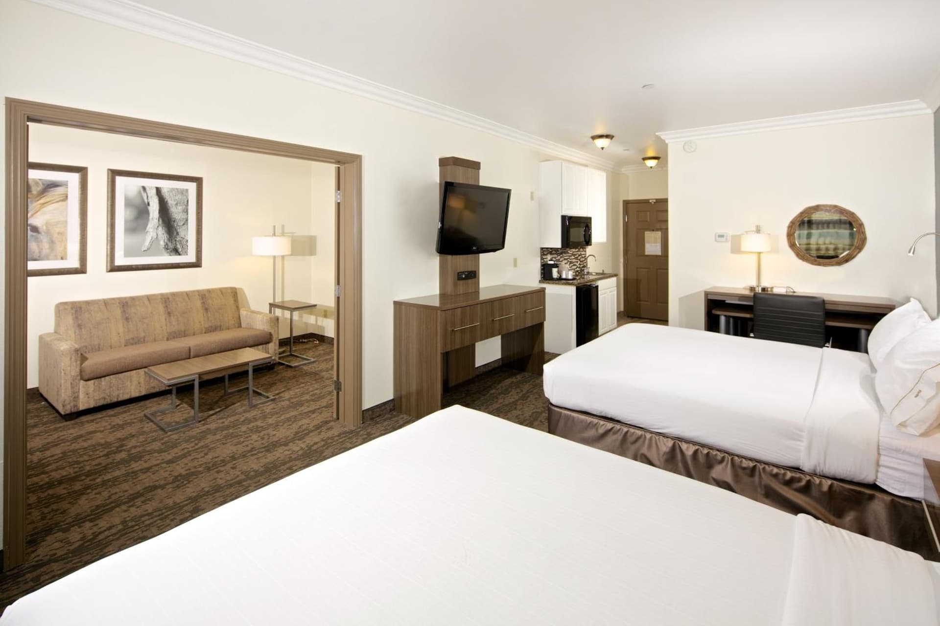 Holiday Inn Express Hotel & Suites - Paso Robles by IHG gallery photo in Paso Robles, CA — image 38