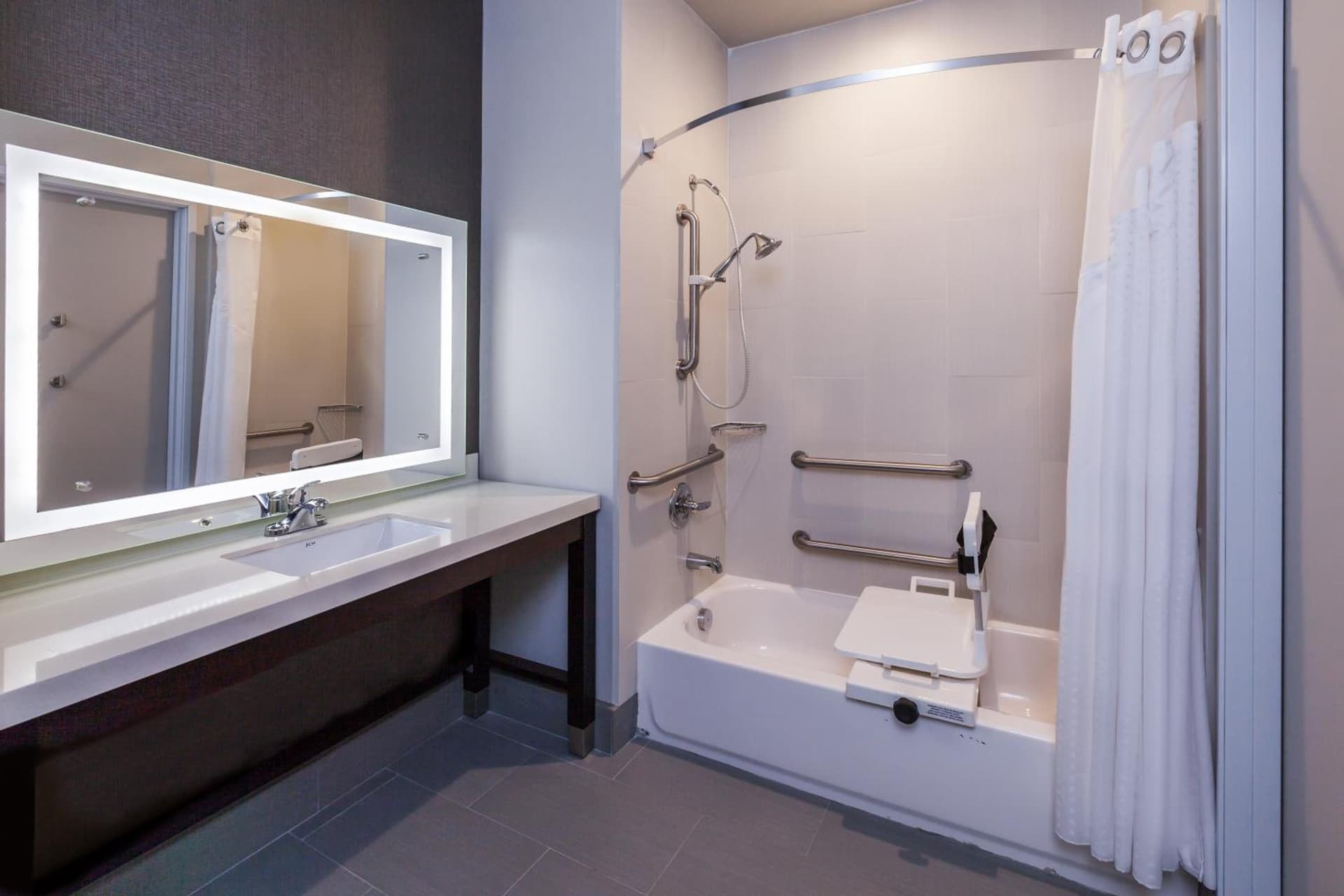 Holiday Inn Express and Suites Killeen-Fort Hood Area, an IHG Hotel gallery photo in Killeen, TX — image 18