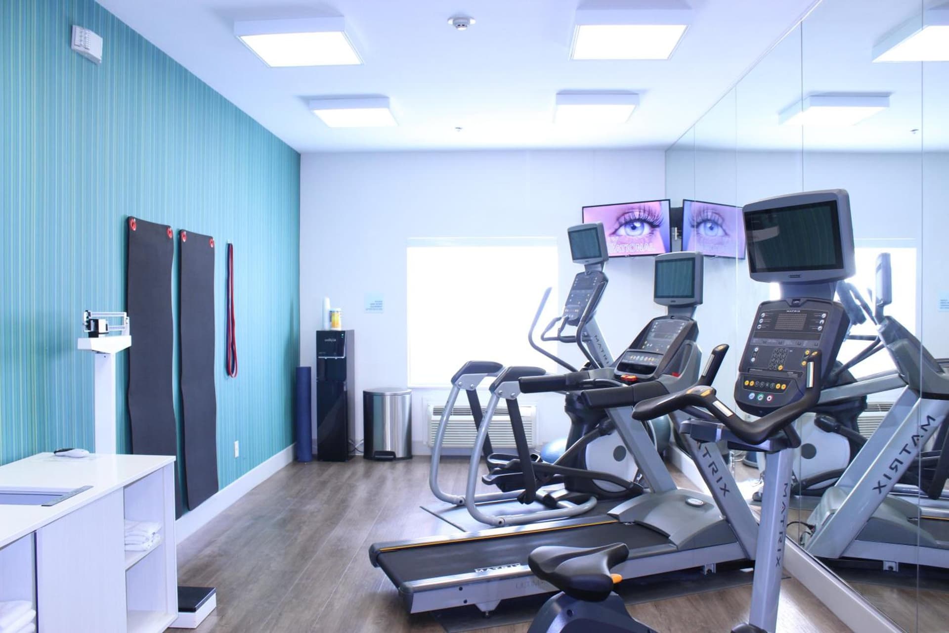 Holiday Inn Express Hotel & Suites Mansfield by IHG gallery photo in Mansfield, TX — image 29