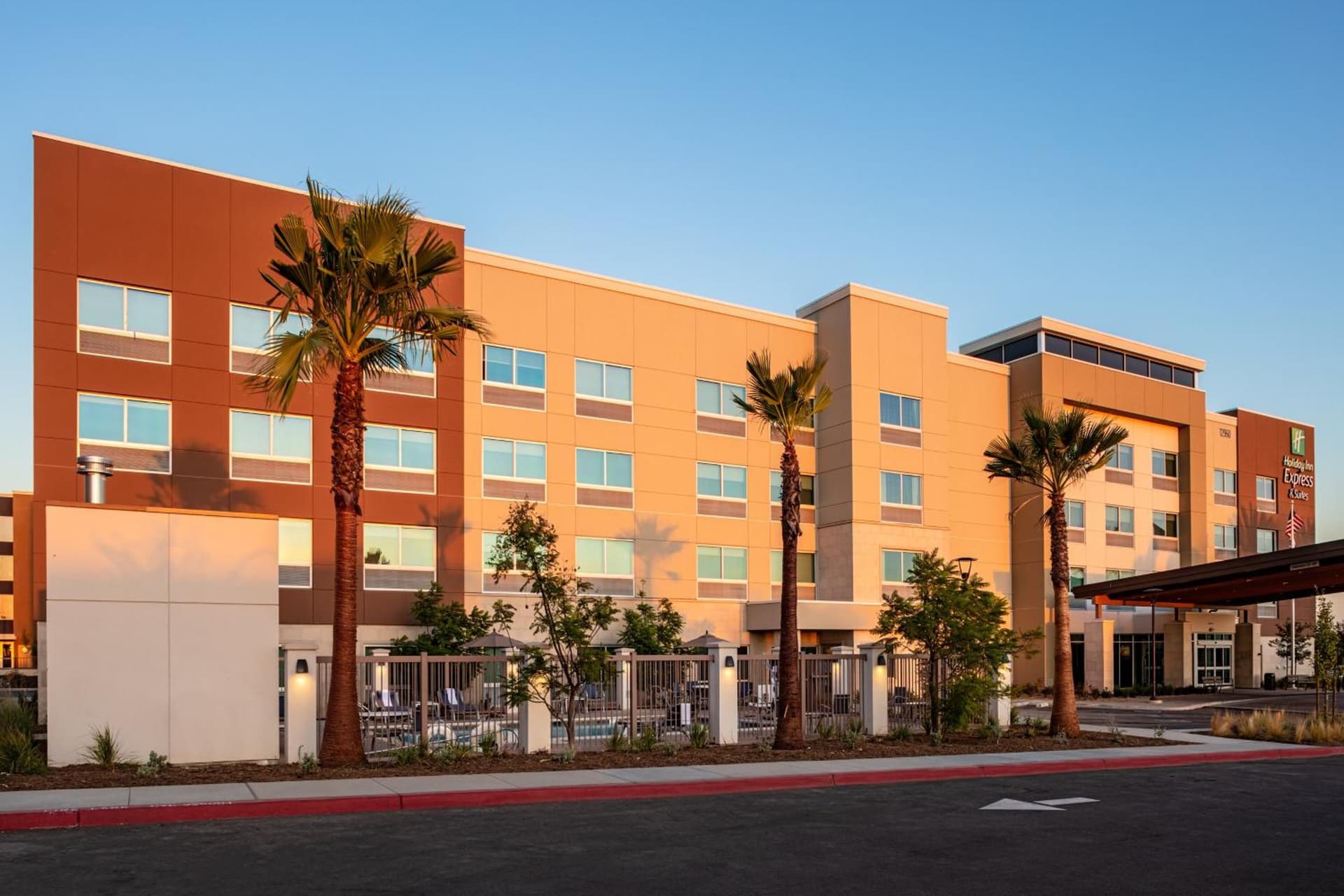Holiday Inn Express & Suites - Moreno Valley - Riverside by IHG gallery photo in Moreno Valley, CA — image 19