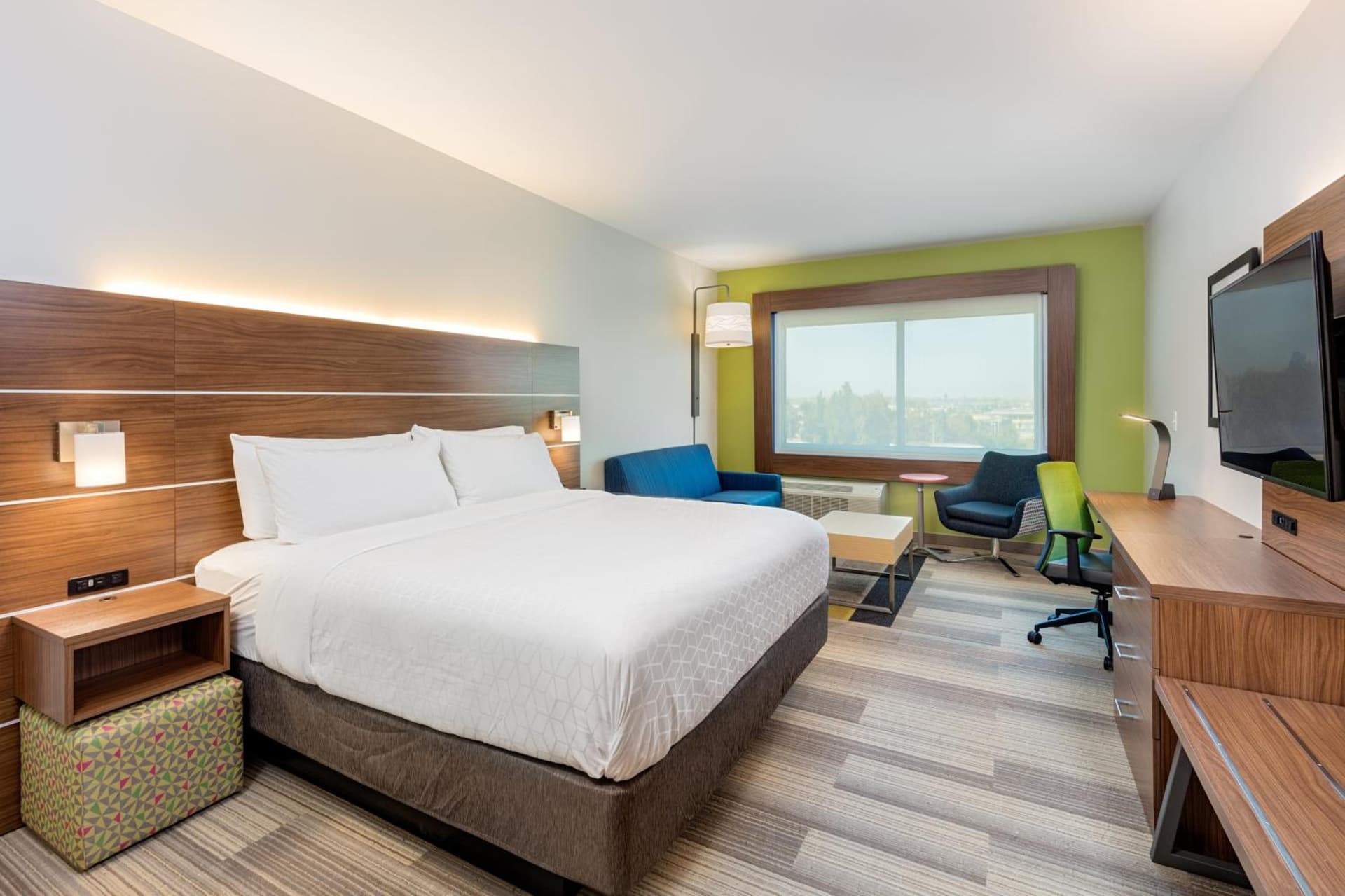 Holiday Inn Express & Suites - Moreno Valley - Riverside by IHG gallery photo in Moreno Valley, CA — image 26