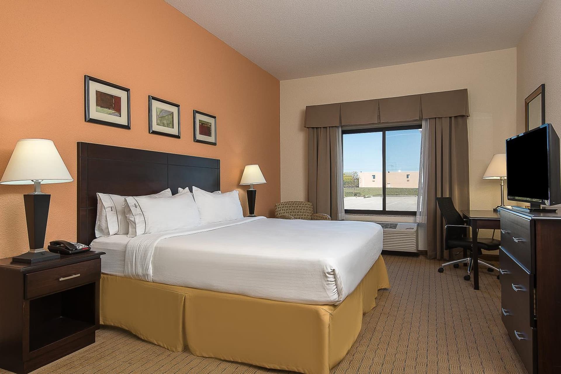 Holiday Inn Express and Suites Lafayette East by IHG gallery photo in Lafayette, IN — image 34