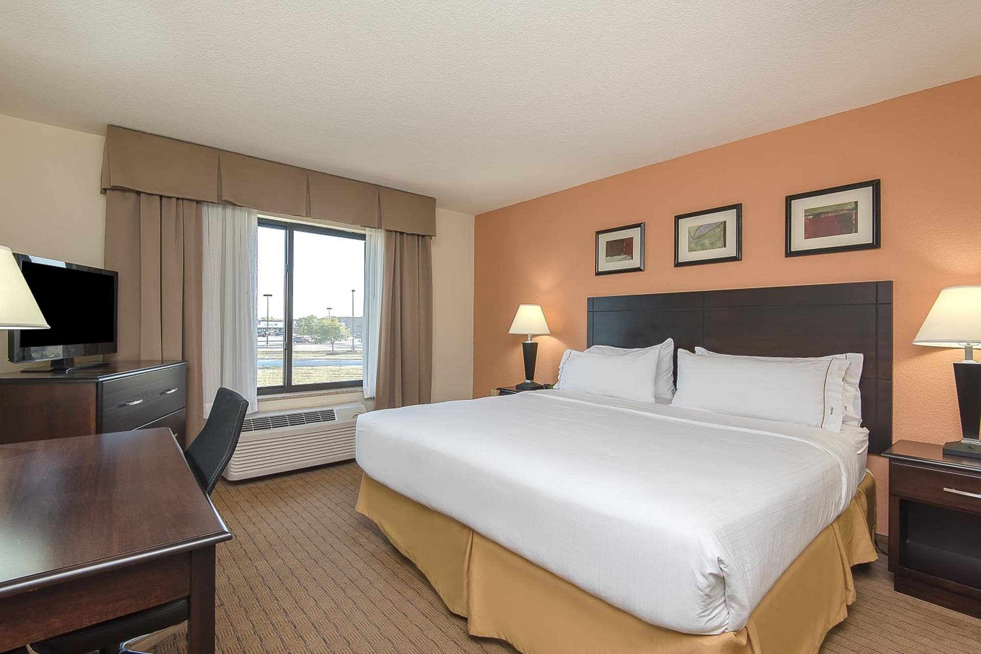 Holiday Inn Express and Suites Lafayette East by IHG gallery photo in Lafayette, IN — image 29