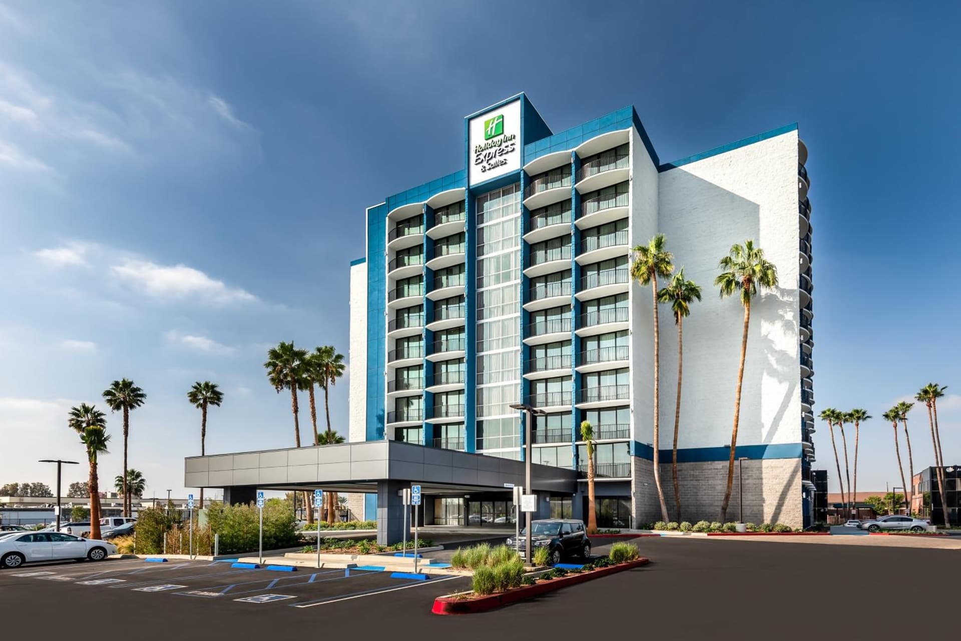 Holiday Inn Express & Suites Santa Ana - Orange County by IHG gallery photo in Santa Ana, CA — image 9