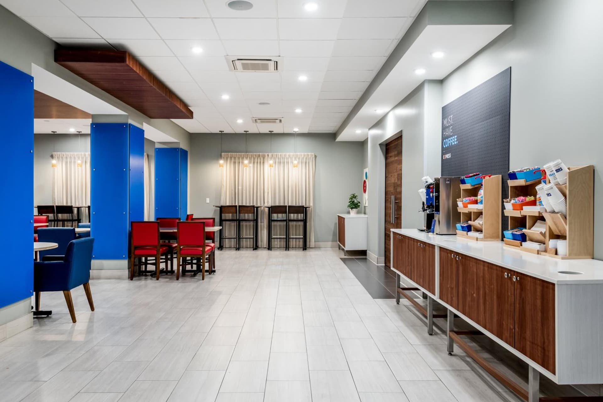 Holiday Inn Express & Suites Santa Ana - Orange County by IHG gallery photo in Santa Ana, CA — image 23