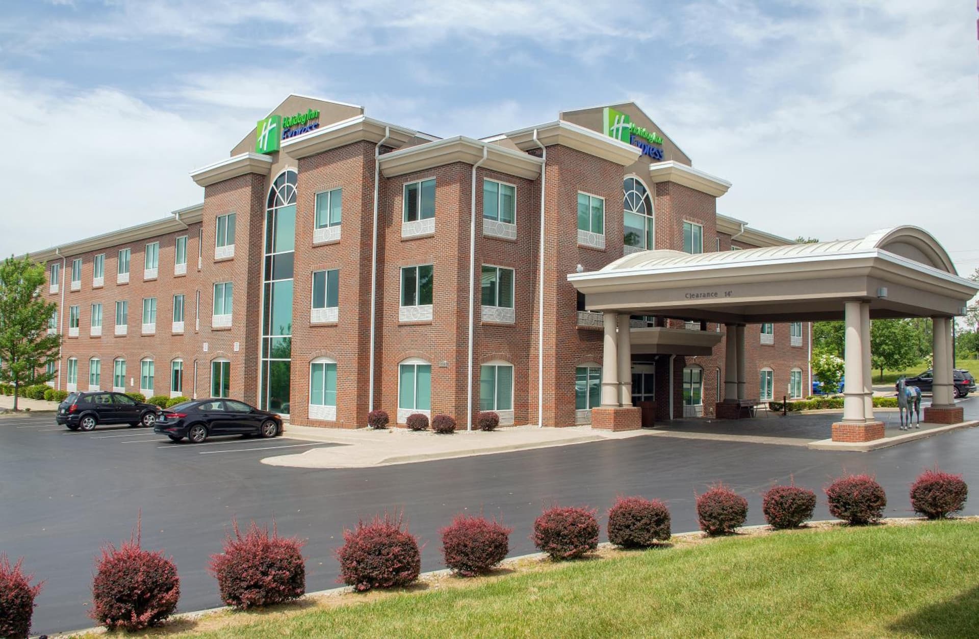 Holiday Inn Express & Suites Lexington Downtown Area-Keeneland by IHG featured exterior or lobby in Lexington, KY — similar hotel