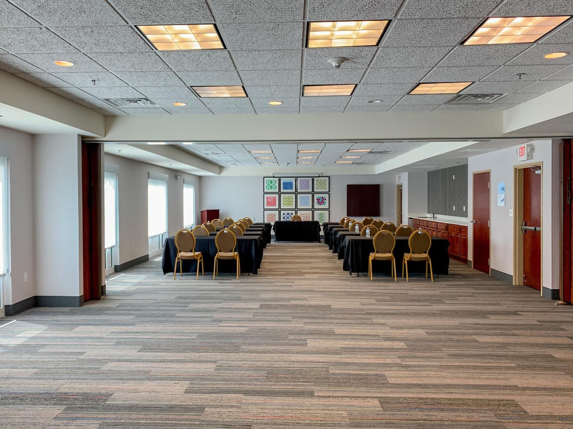 Holiday Inn Express & Suites Lexington Downtown Area-Keeneland by IHG gallery photo in Lexington, KY — image 45
