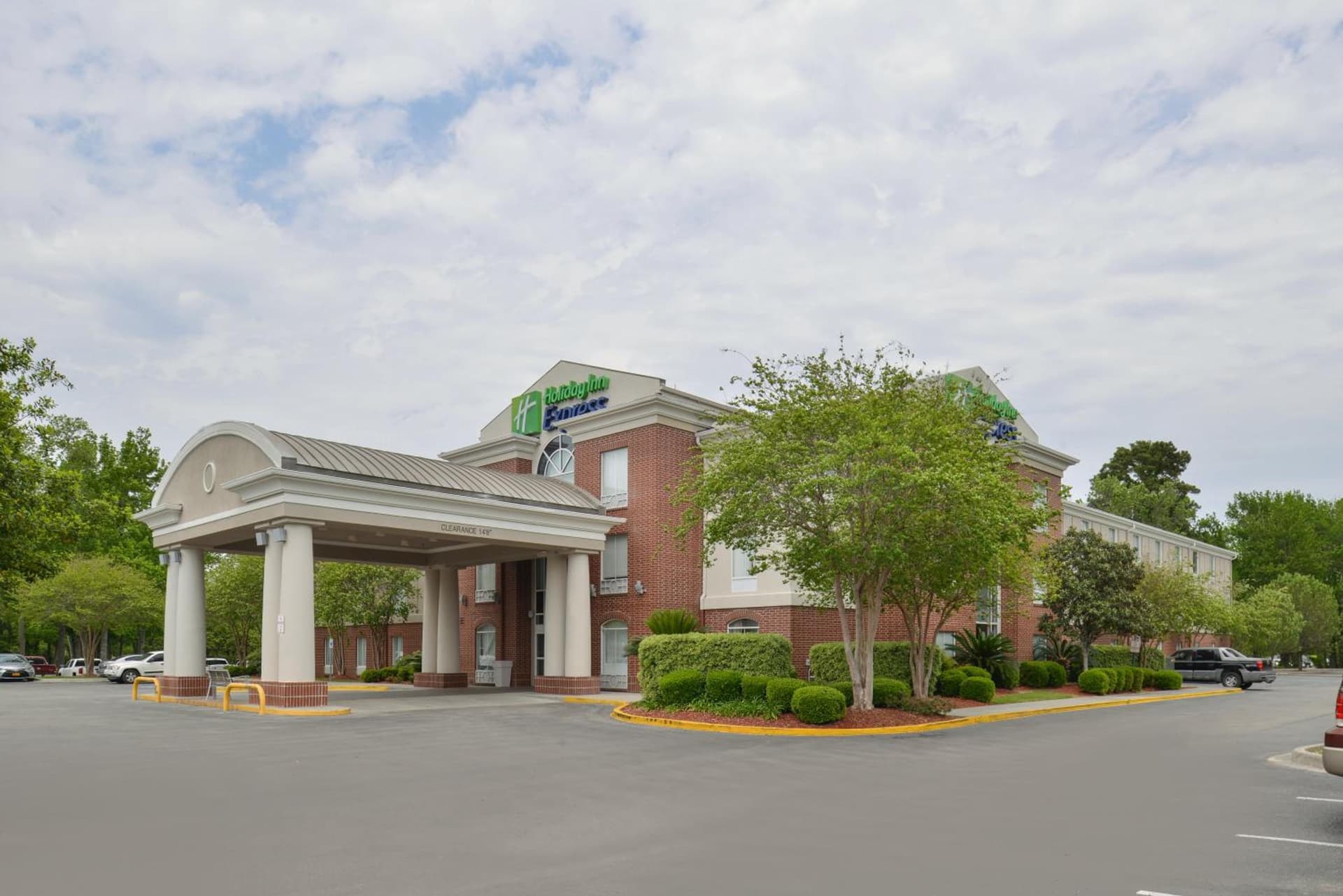 Holiday Inn Express Hotel & Suites Lafayette by IHG gallery photo in Lafayette, LA — image 4