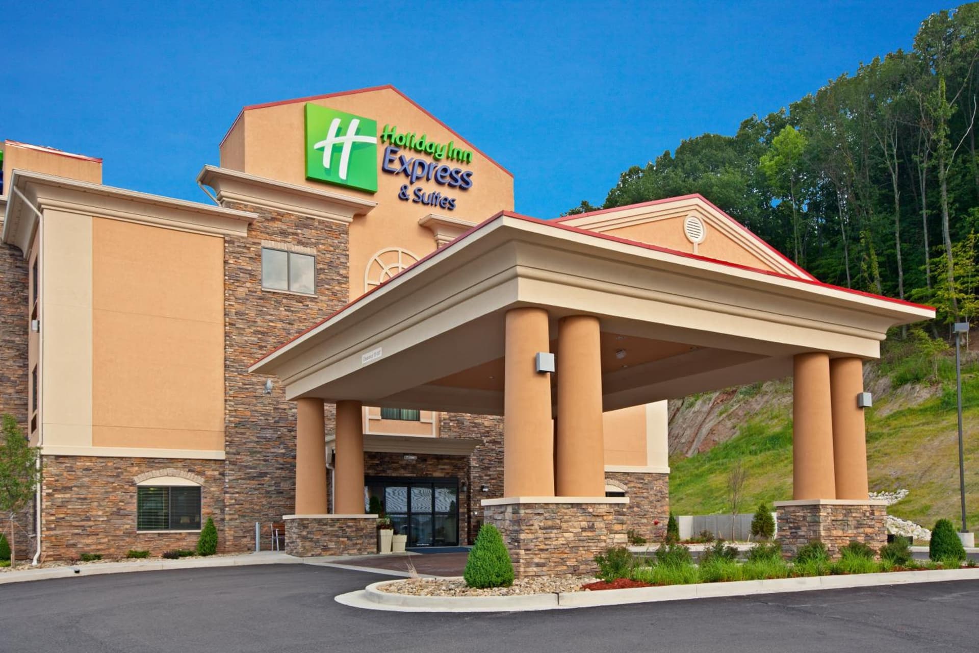Holiday Inn Express & Suites Ripley by IHG featured exterior or lobby in Ripley, WV — similar hotel