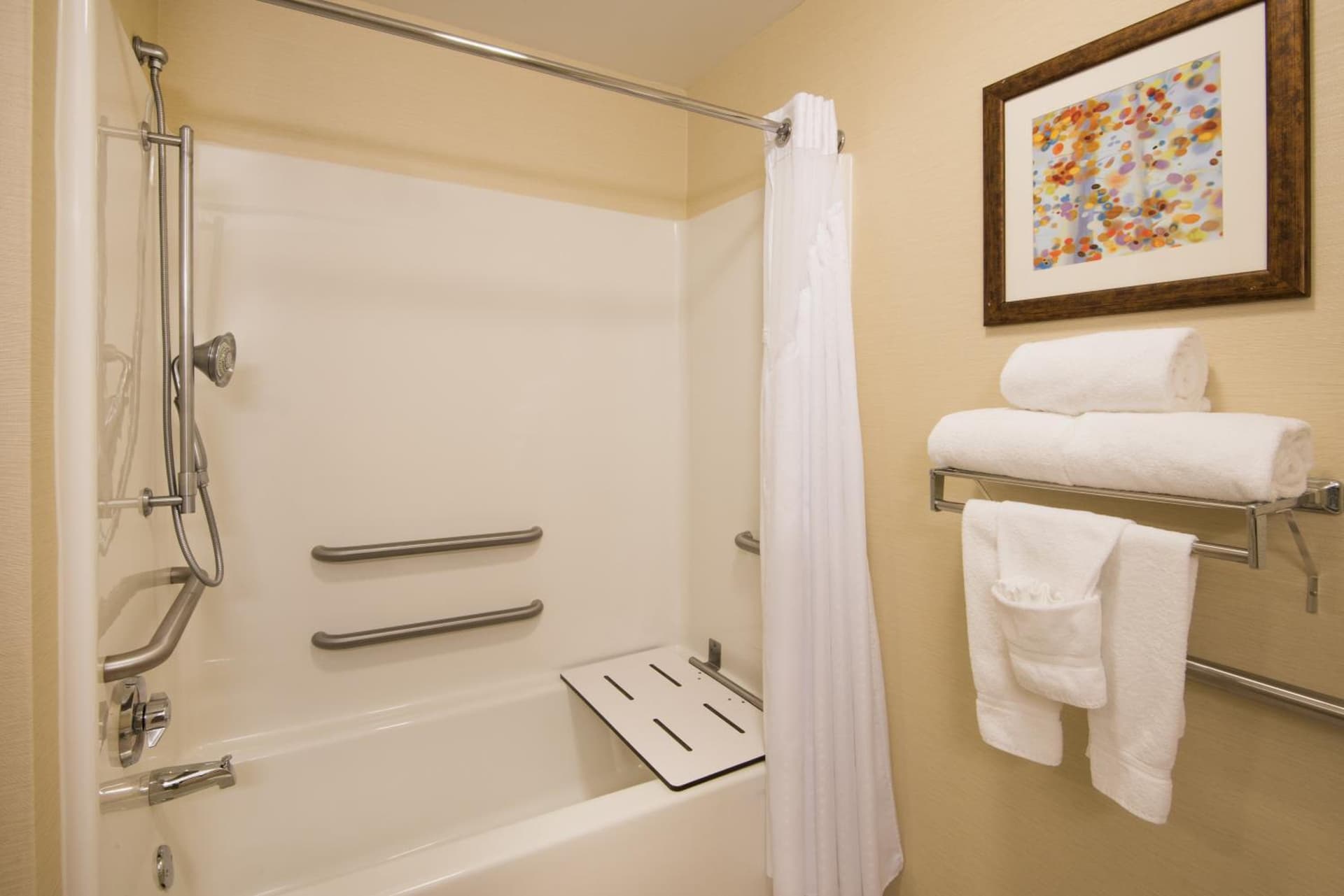 Holiday Inn Express & Suites - Sharon-Hermitage by IHG gallery photo in West Middlesex, PA — image 8
