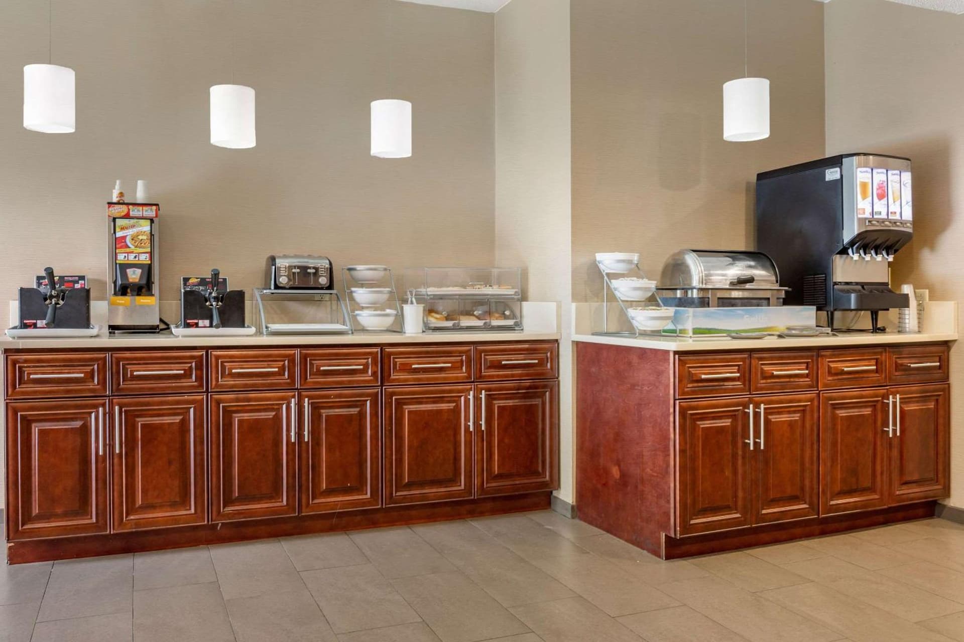 Comfort Suites Dover University Area gallery photo in Dover, DE — image 32