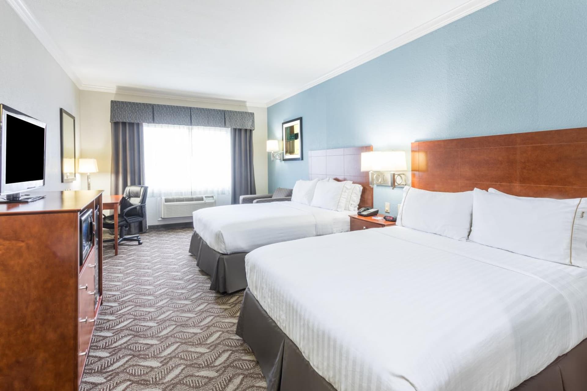 Holiday Inn Express Hotel and Suites Lake Charles by IHG gallery photo in Lake Charles, LA — image 46