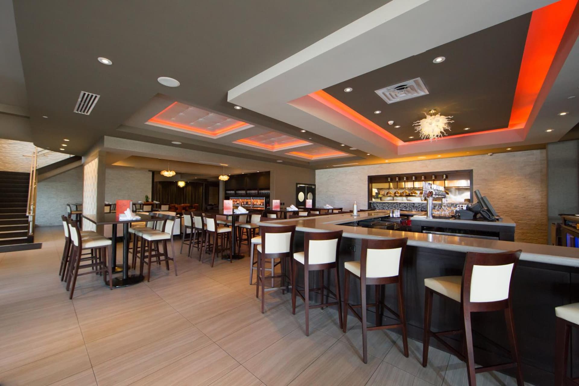 Holiday Inn Hotel & Suites Davenport by IHG gallery photo in Davenport, IA — image 15
