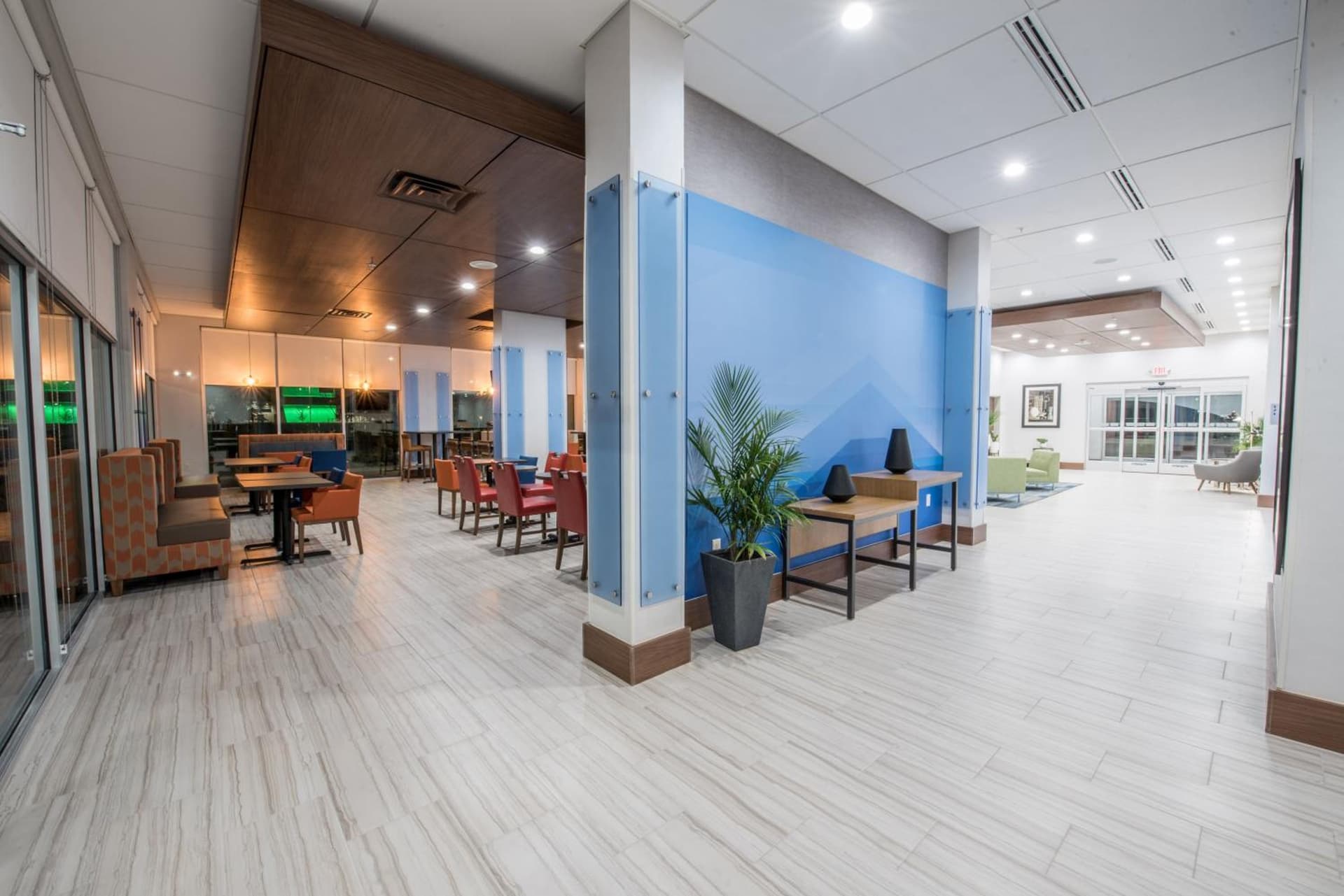 Holiday Inn Express & Suites - Houston Westchase - Westheimer by IHG gallery photo in Houston, TX — image 27