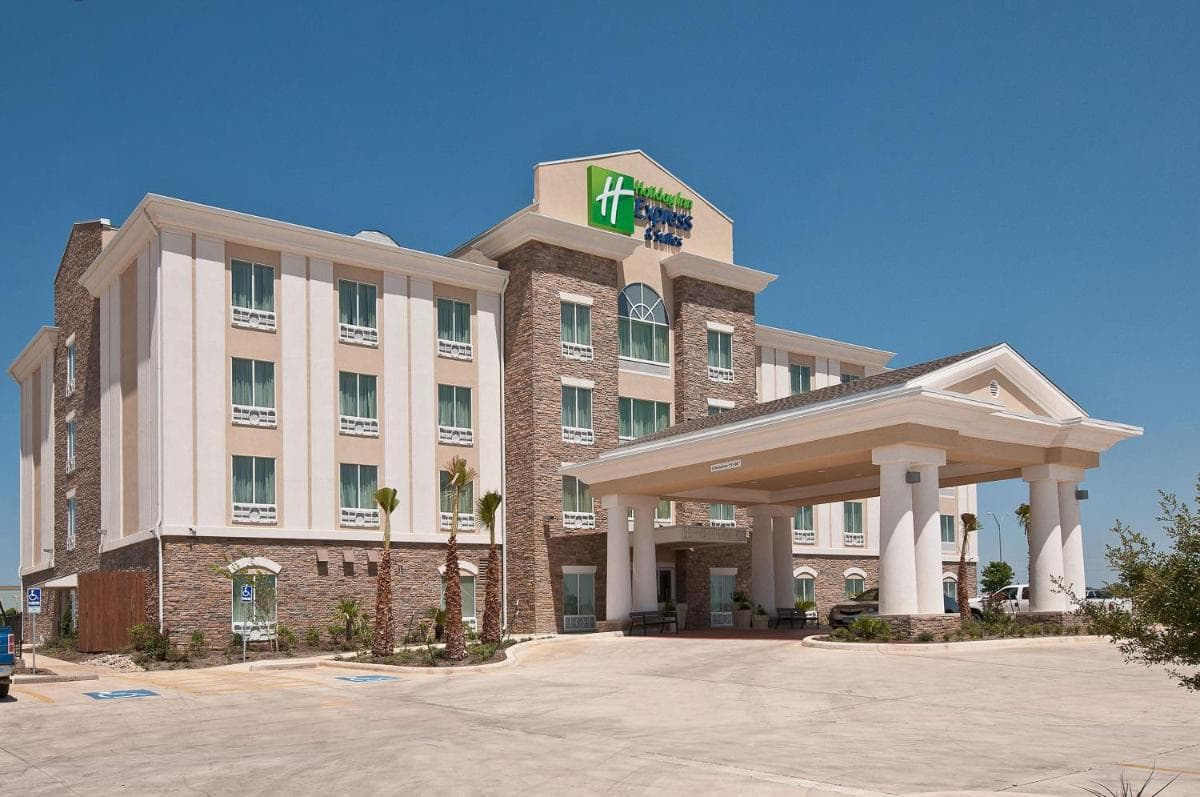 Holiday Inn Express Hotel and Suites Pearsall by IHG featured exterior or lobby in Pearsall, TX — similar hotel