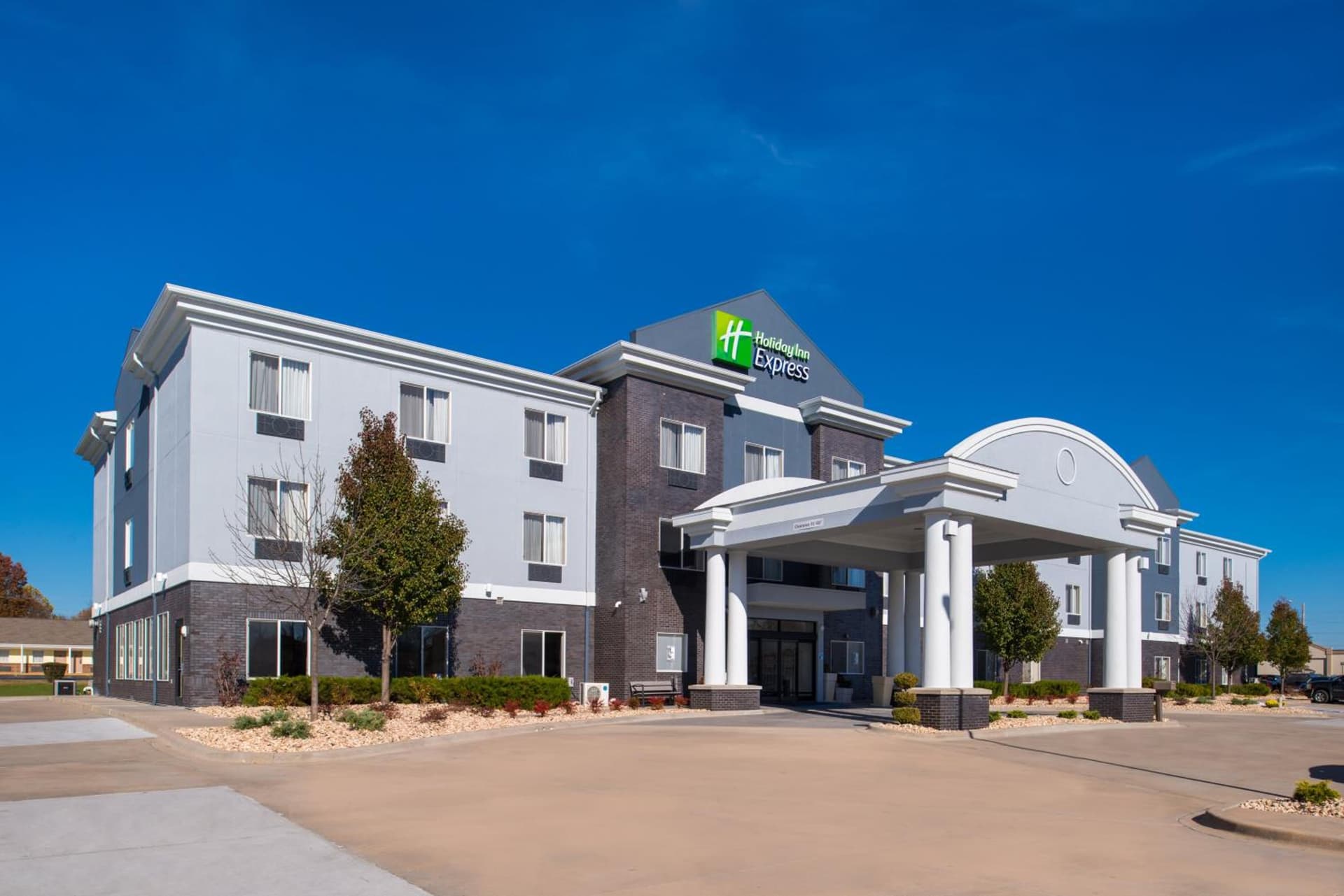 Holiday Inn Express & Suites Pittsburg by IHG featured exterior or lobby in Pittsburg, KS — similar hotel