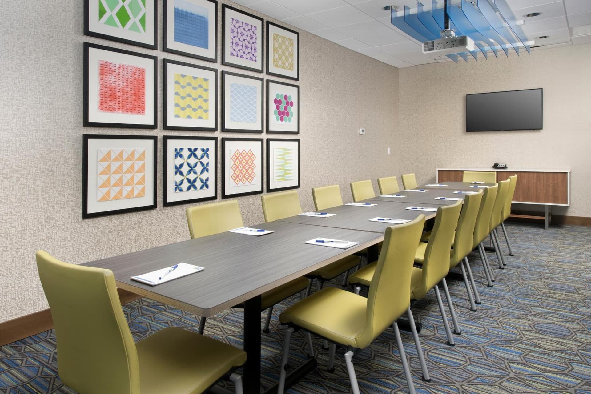 Holiday Inn Express & Suites San Antonio North-Windcrest by IHG interior in San Antonio, TX — gallery photo 2