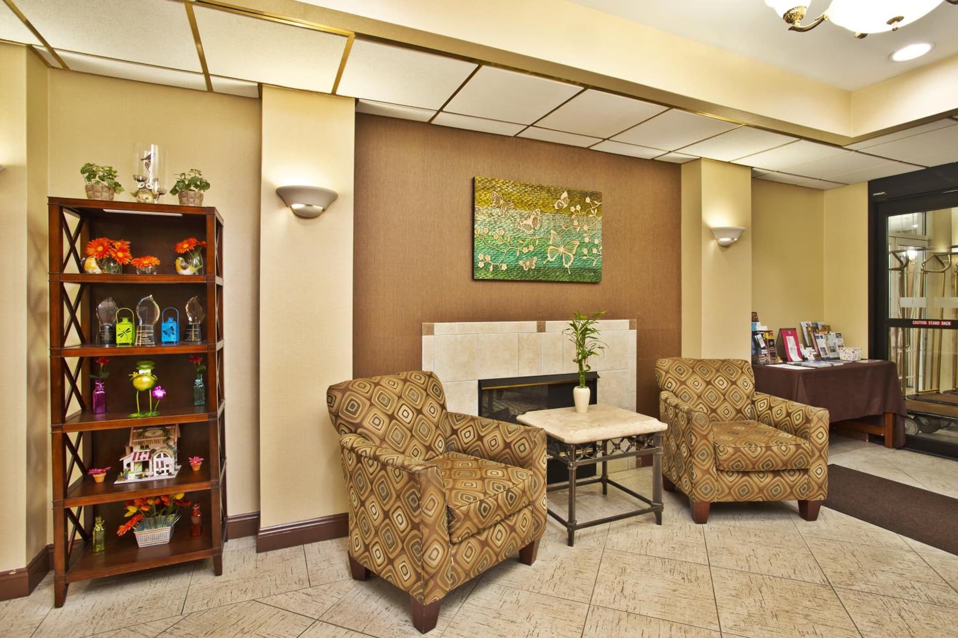 Holiday Inn Express Hotel and Suites Harrington - Dover Area by IHG interior in Harrington, DE — gallery photo 2