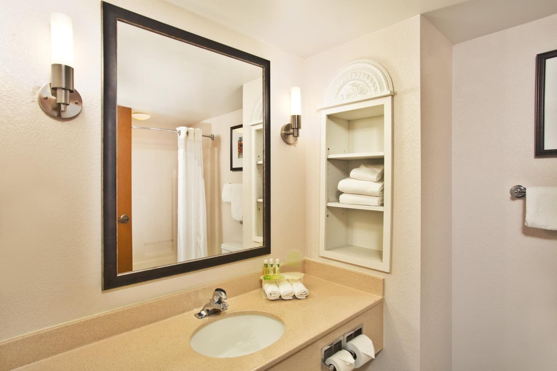 Holiday Inn Express Hotel and Suites Harrington - Dover Area by IHG gallery photo in Harrington, DE — image 32