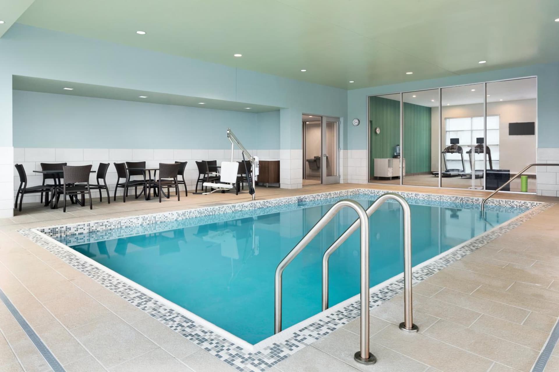 Holiday Inn Express & Suites Duluth North - Miller Hill by IHG gallery photo in Duluth, MN — image 33