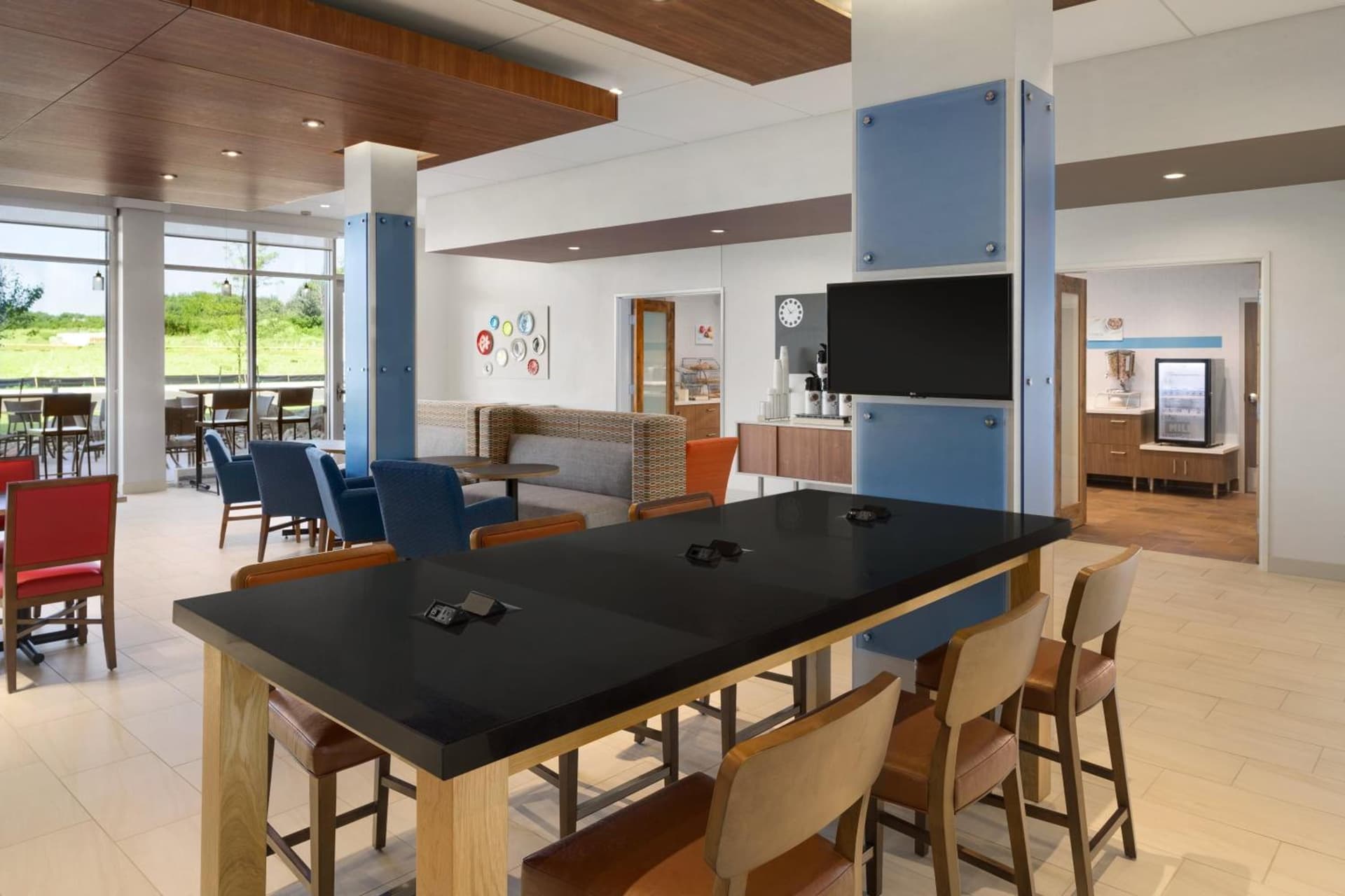 Holiday Inn Express & Suites Duluth North - Miller Hill by IHG gallery photo in Duluth, MN — image 26