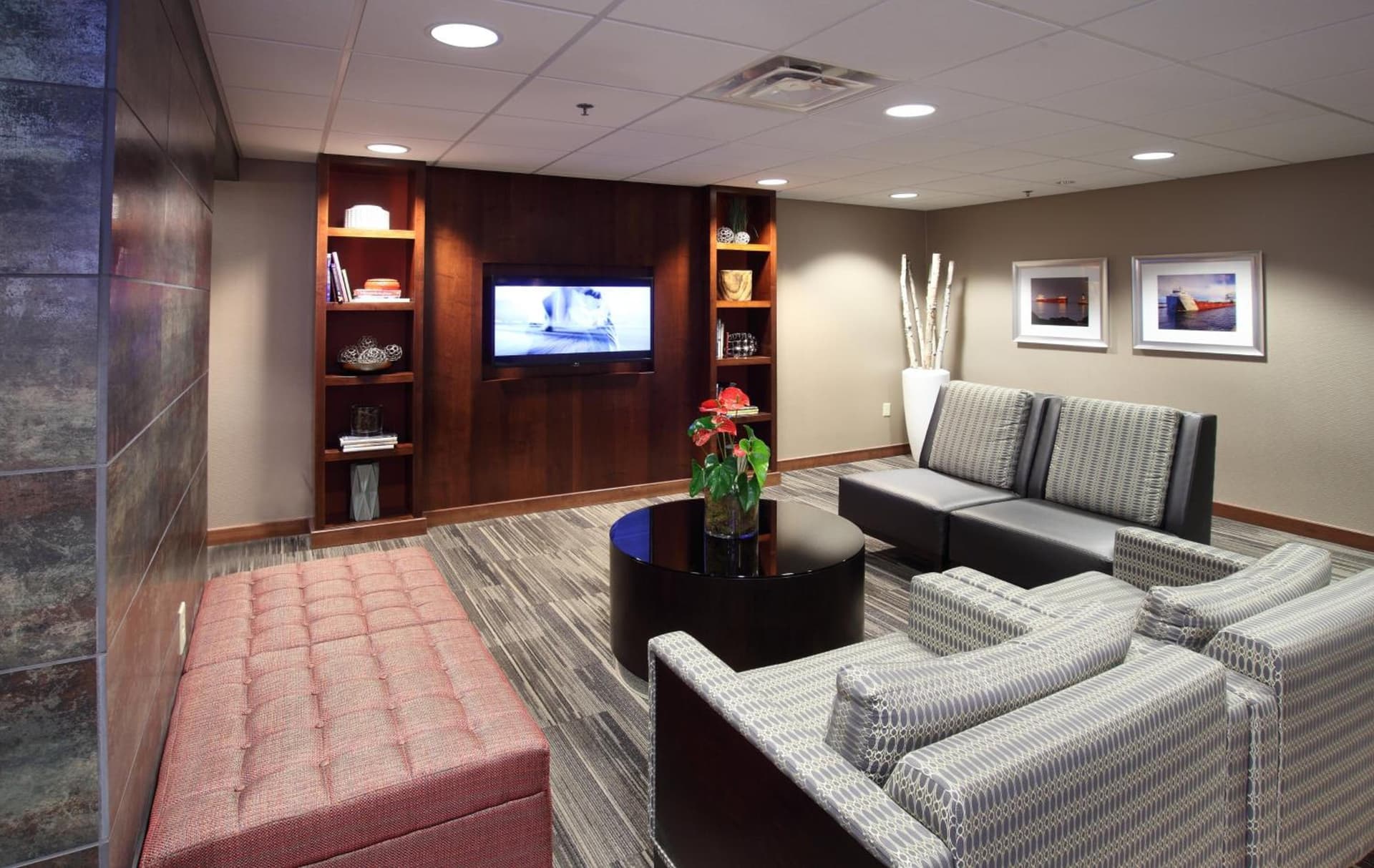 Holiday Inn & Suites Duluth-Downtown by IHG property views in Duluth, MN — gallery photo 3