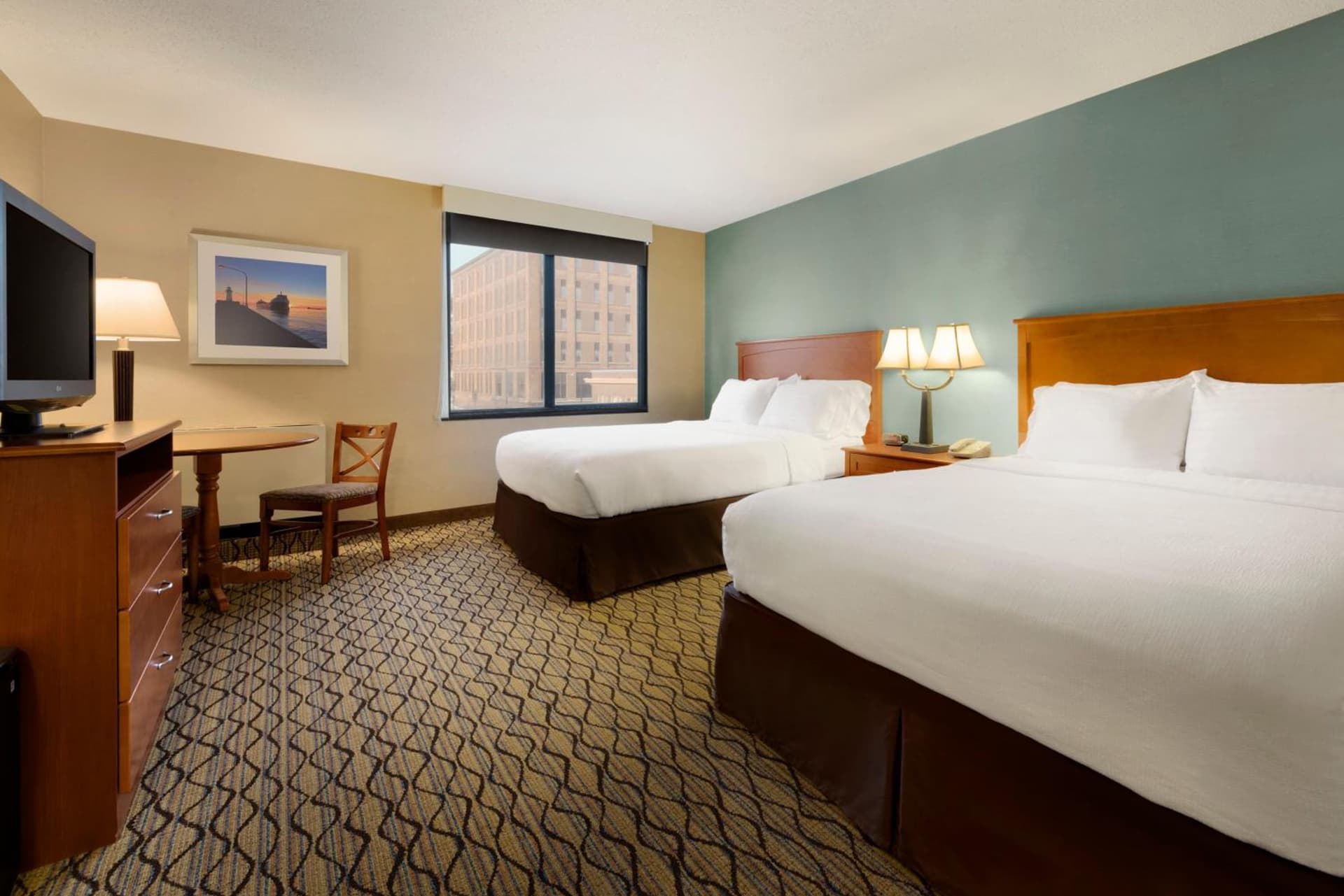 Holiday Inn & Suites Duluth-Downtown by IHG interior in Duluth, MN — gallery photo 2