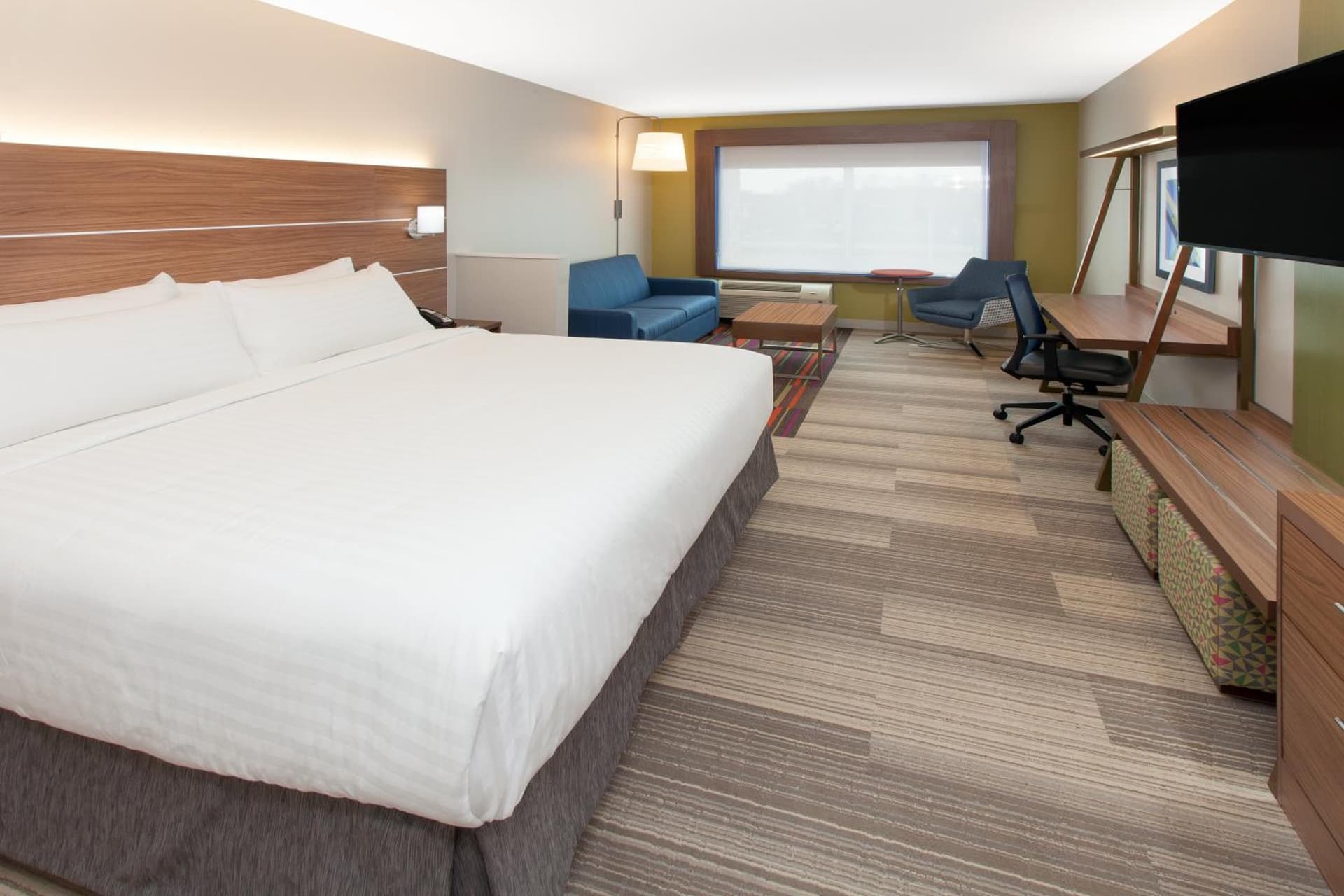 Holiday Inn Express & Suites - Sterling Heights-Detroit Area by IHG gallery photo in Sterling Heights, MI — image 7