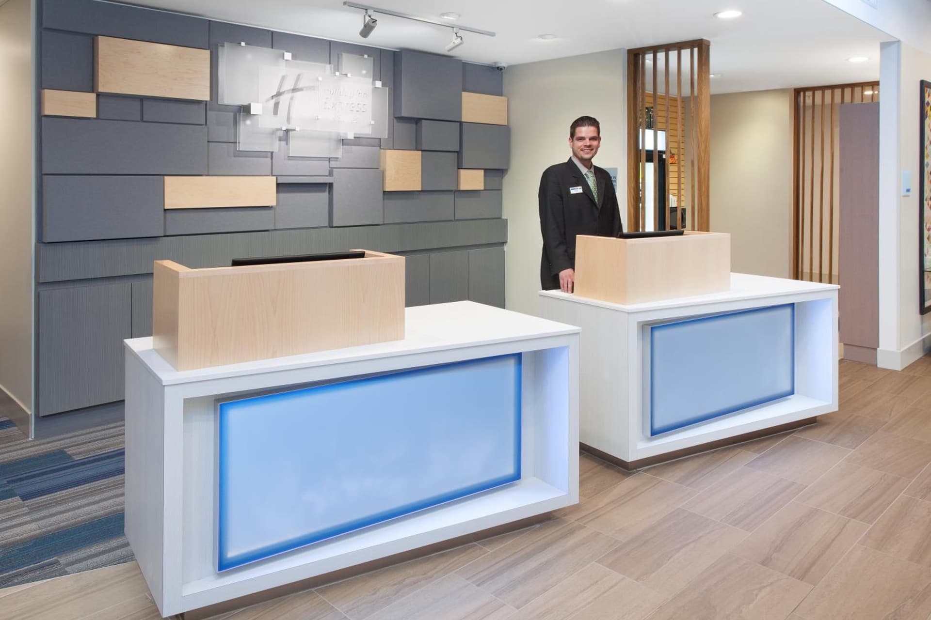 Holiday Inn Express & Suites - Sterling Heights-Detroit Area by IHG gallery photo in Sterling Heights, MI — image 25