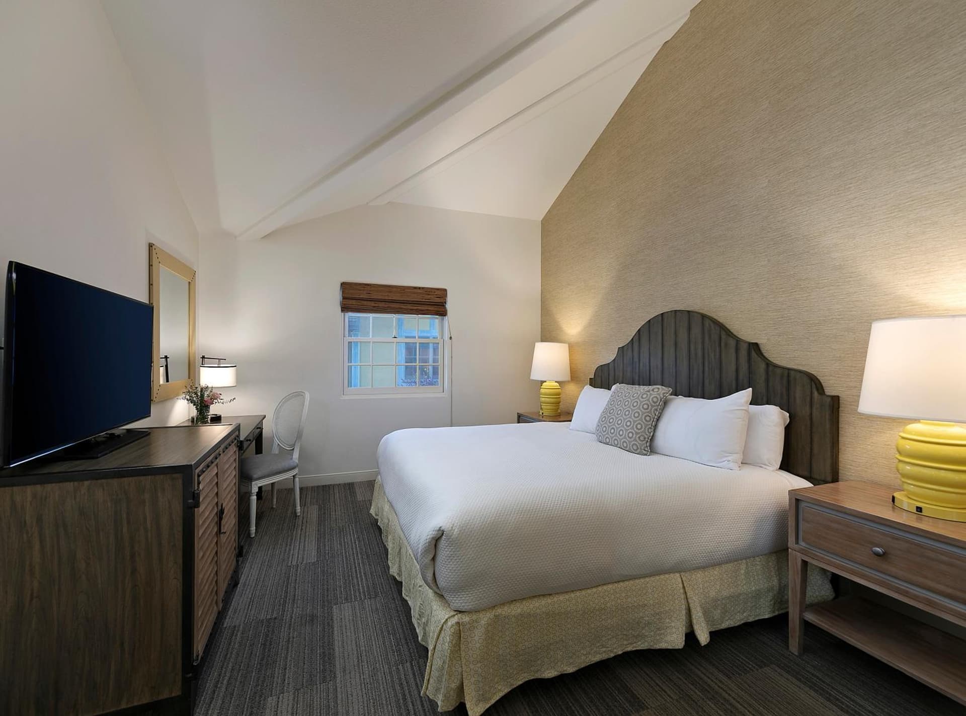 Fogcatcher Inn gallery photo in Cambria, CA — image 12