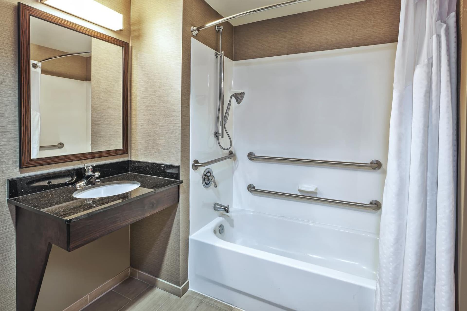 Holiday Inn Express & Suites Dayton South - I-675 by IHG gallery photo in Shanersville, OH — image 15