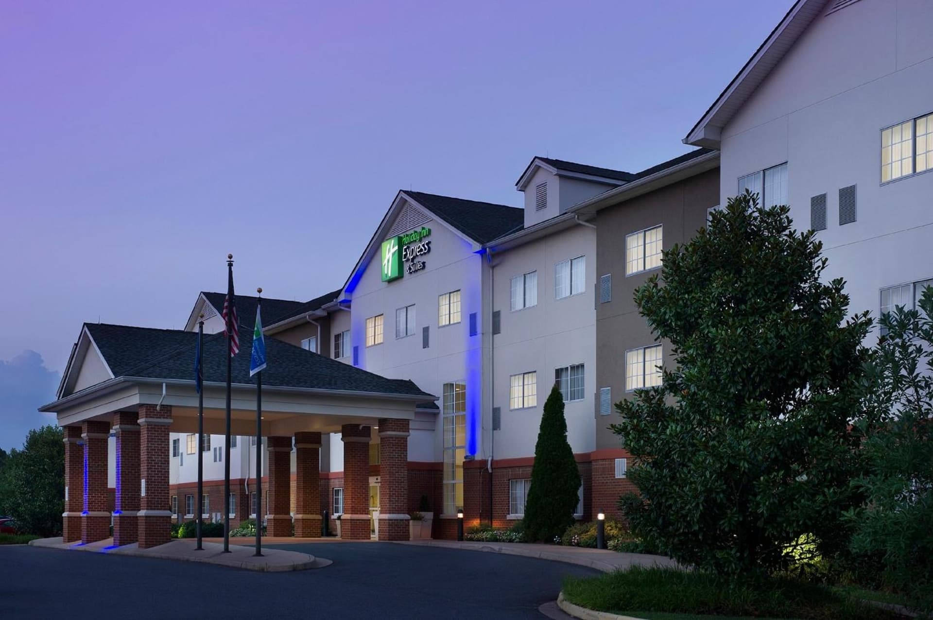 Holiday Inn Express & Suites Charlottesville - Ruckersville by IHG featured exterior or lobby in Ruckersville, VA — similar hotel