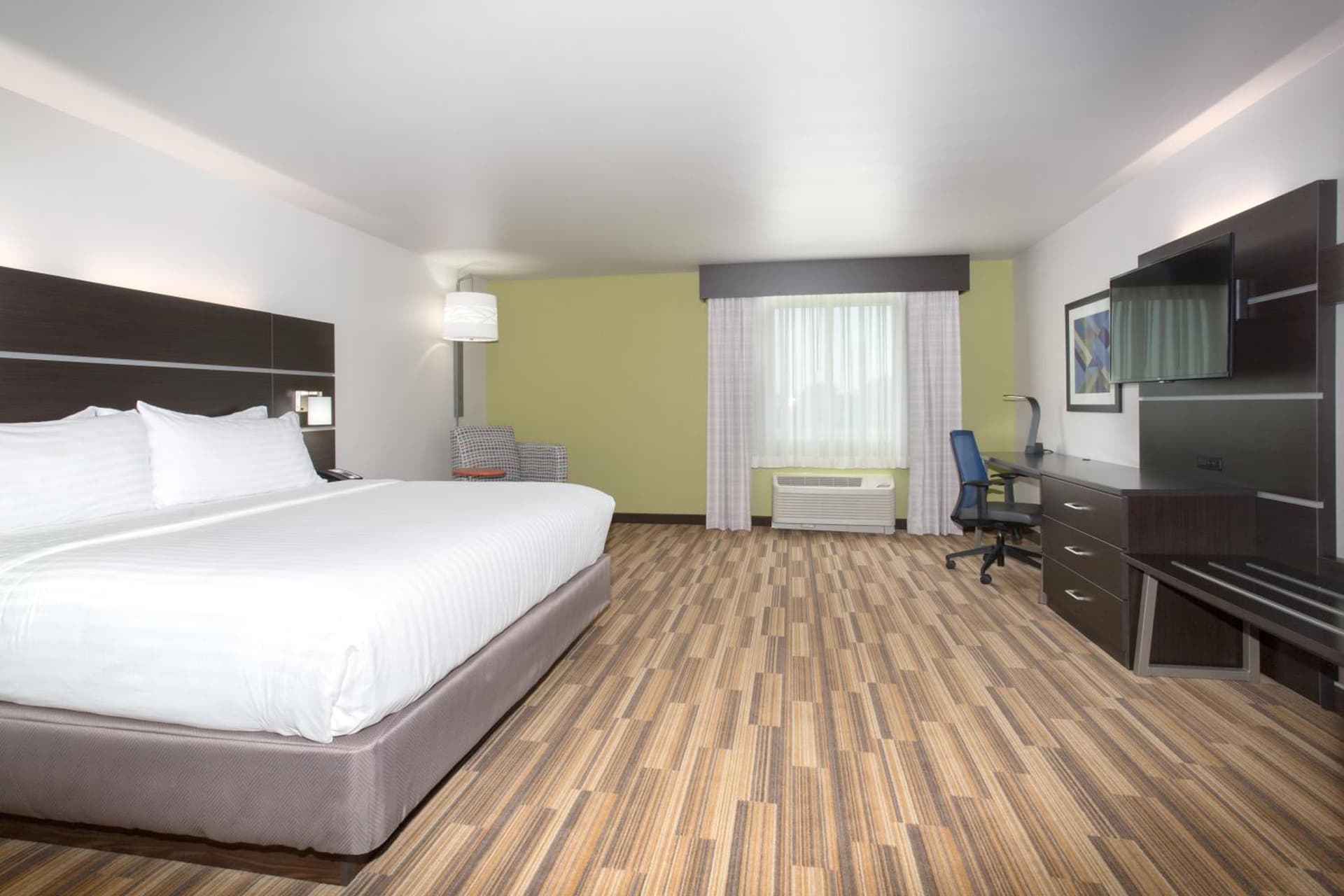 Holiday Inn Express & Suites Lincoln I - 80 by IHG gallery photo in Lincoln, NE — image 31