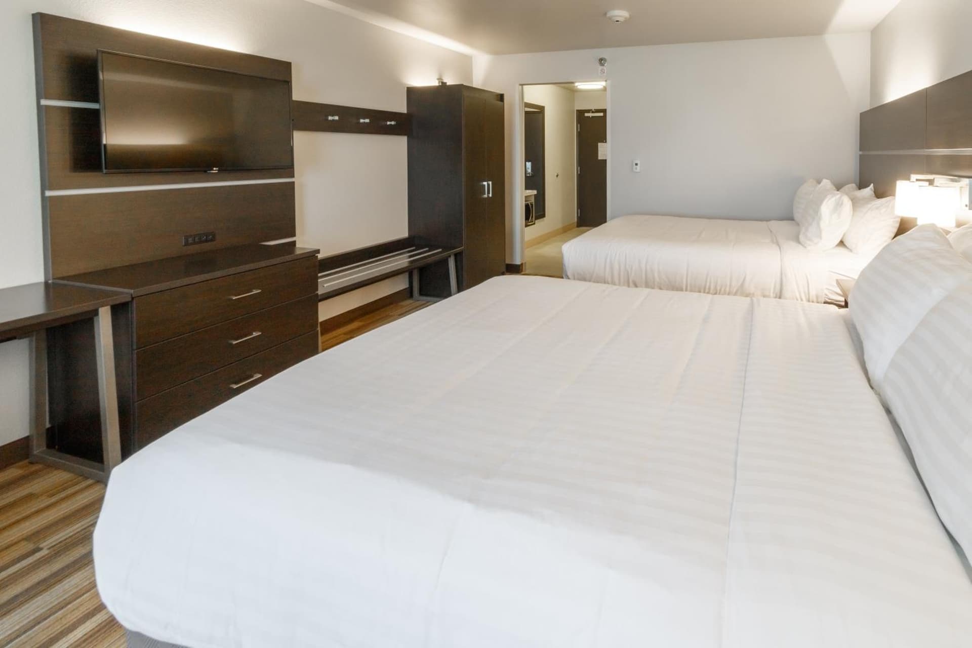 Holiday Inn Express & Suites Lincoln I - 80 by IHG gallery photo in Lincoln, NE — image 44