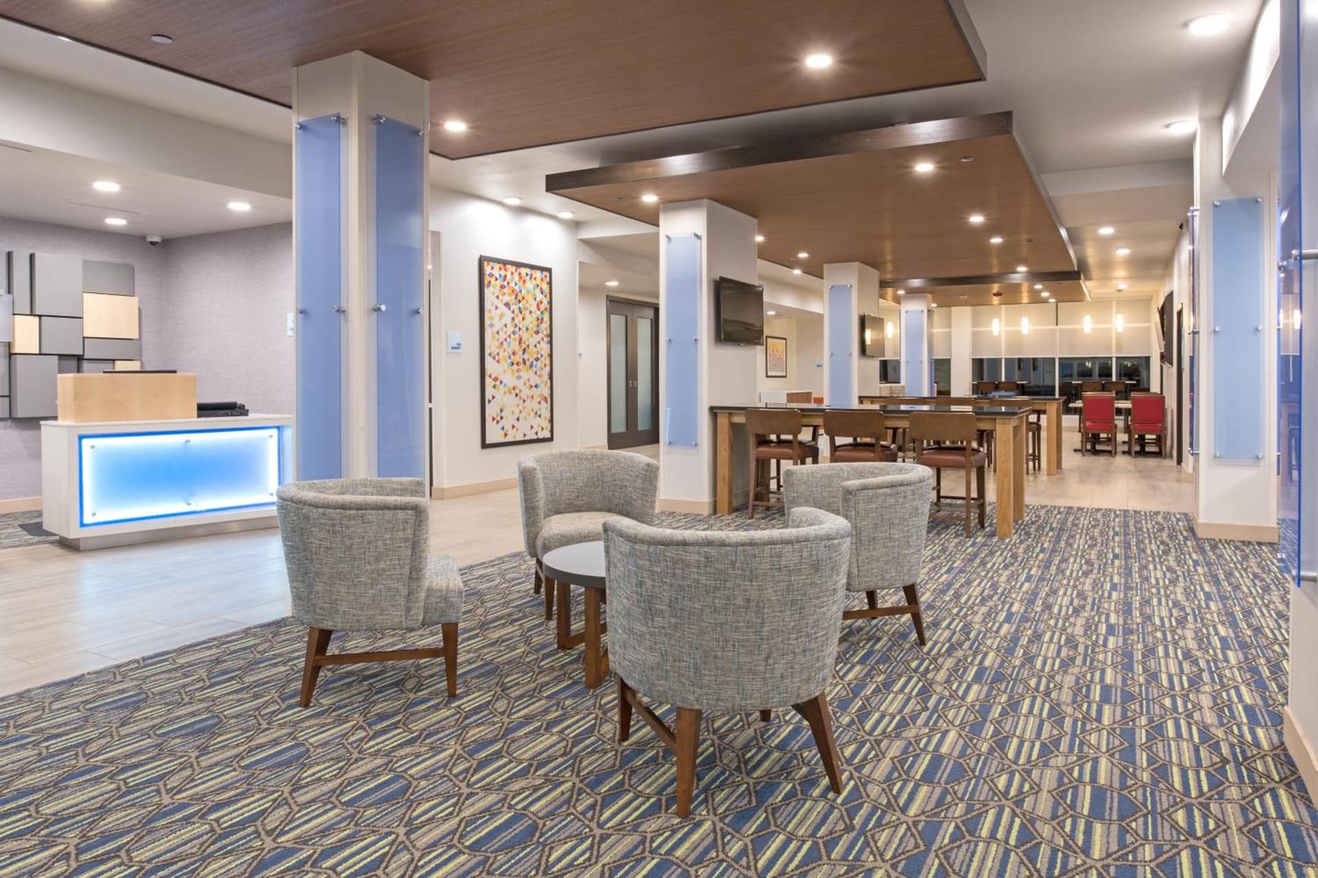 Holiday Inn Express & Suites Lincoln I - 80 by IHG gallery photo in Lincoln, NE — image 41