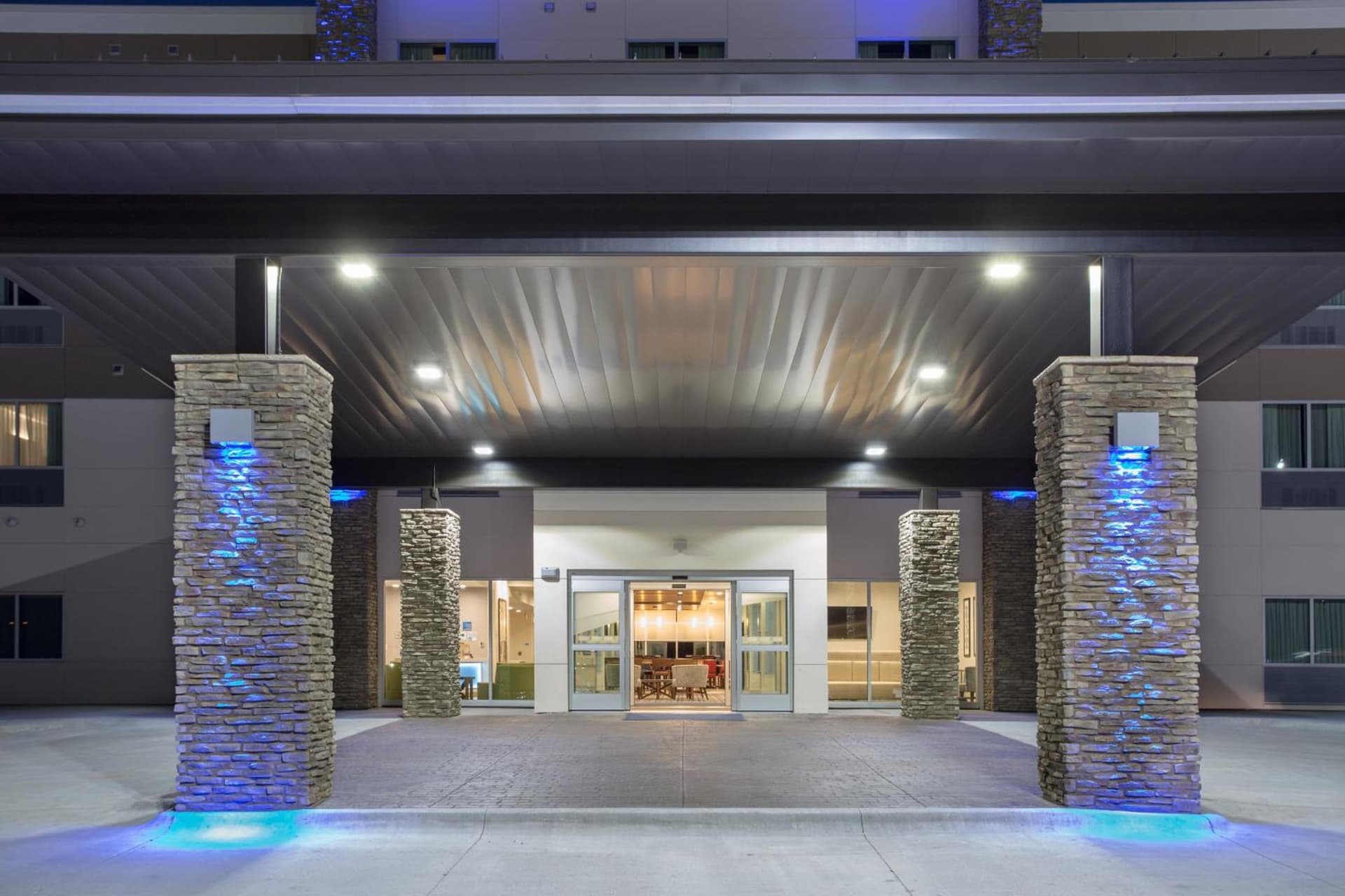 Holiday Inn Express & Suites Lincoln I - 80 by IHG gallery photo in Lincoln, NE — image 19