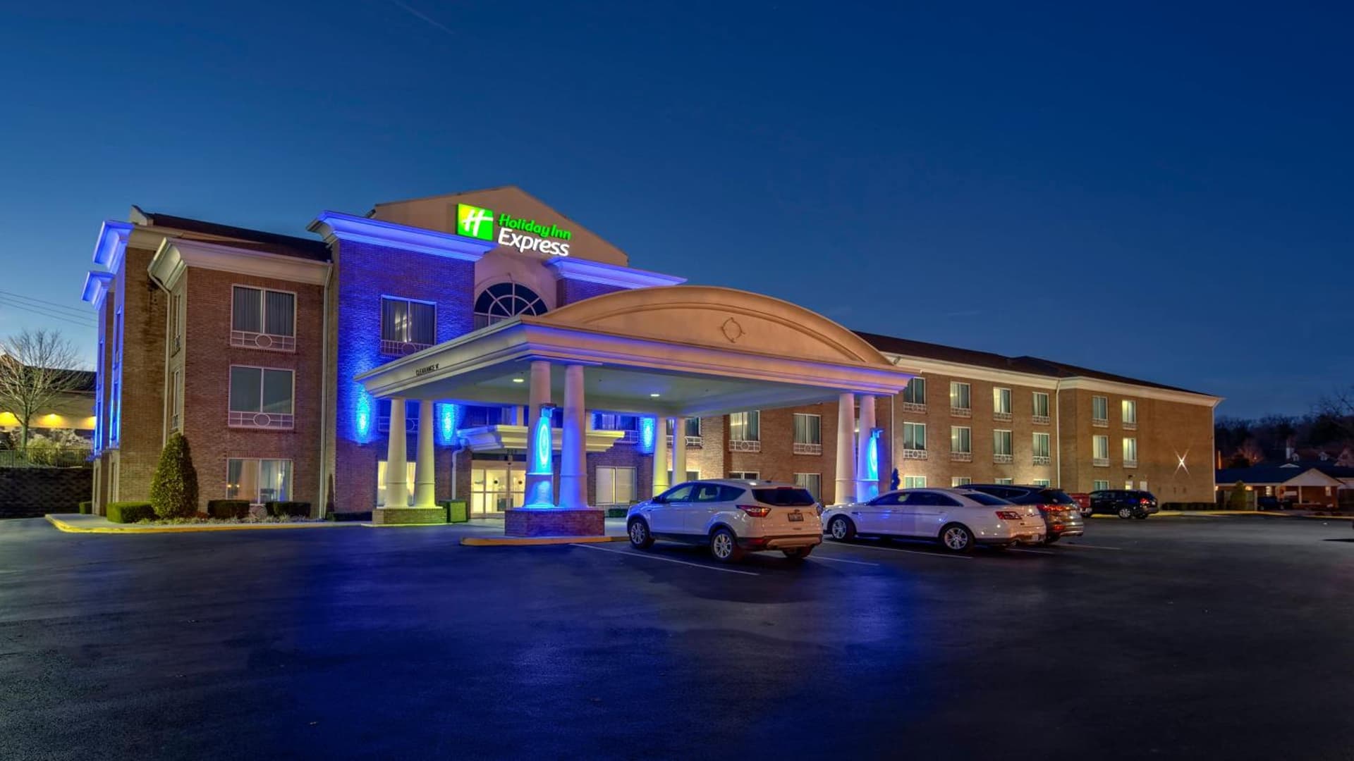 Holiday Inn Express Hotel & Suites London by IHG property views in London, KY — gallery photo 3