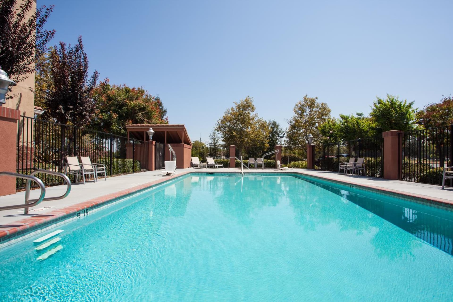 Holiday Inn Express Davis-University Area by IHG gallery photo in Davis, CA — image 53