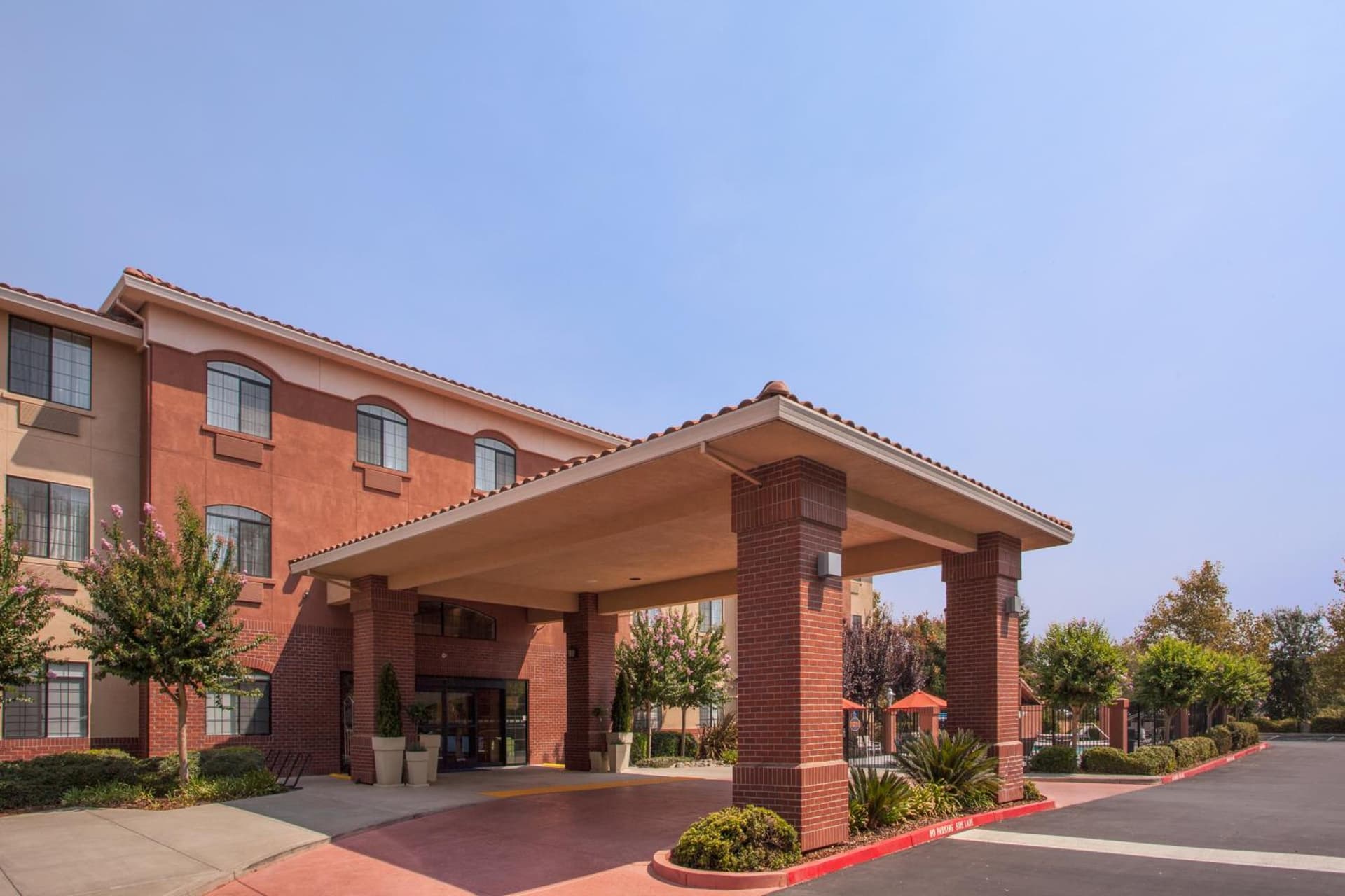 Holiday Inn Express Davis-University Area by IHG featured exterior or lobby in Davis, CA — similar hotel