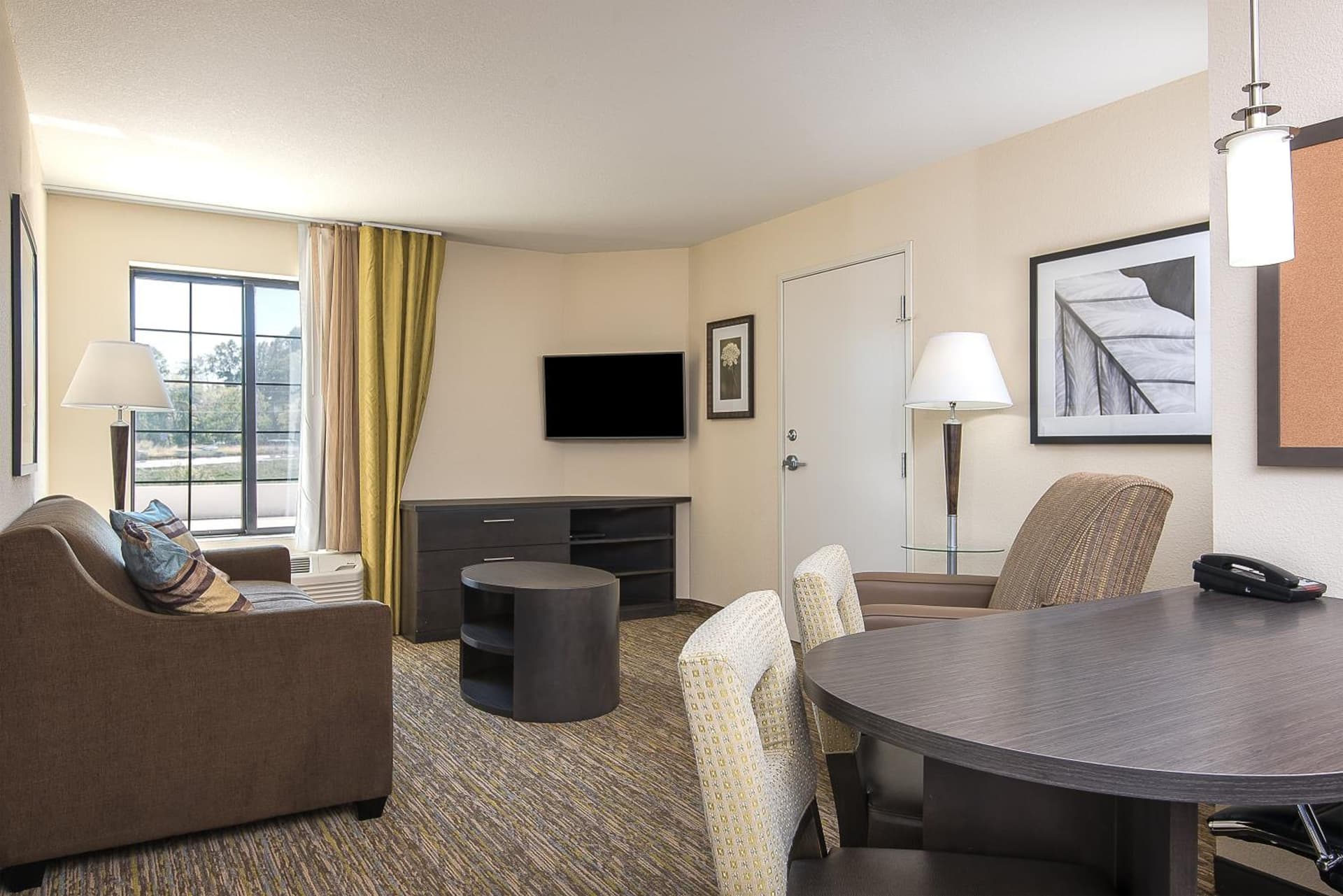Candlewood Suites Bloomington by IHG gallery photo in Bloomington, IN — image 6